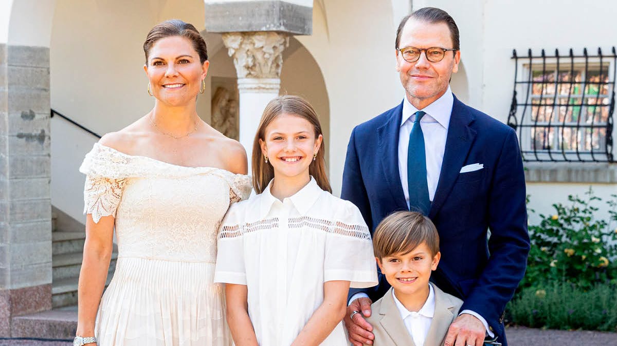 Kronprinsesse Victoria, prinsesse Estelle, prins Oscar og prins Daniel.