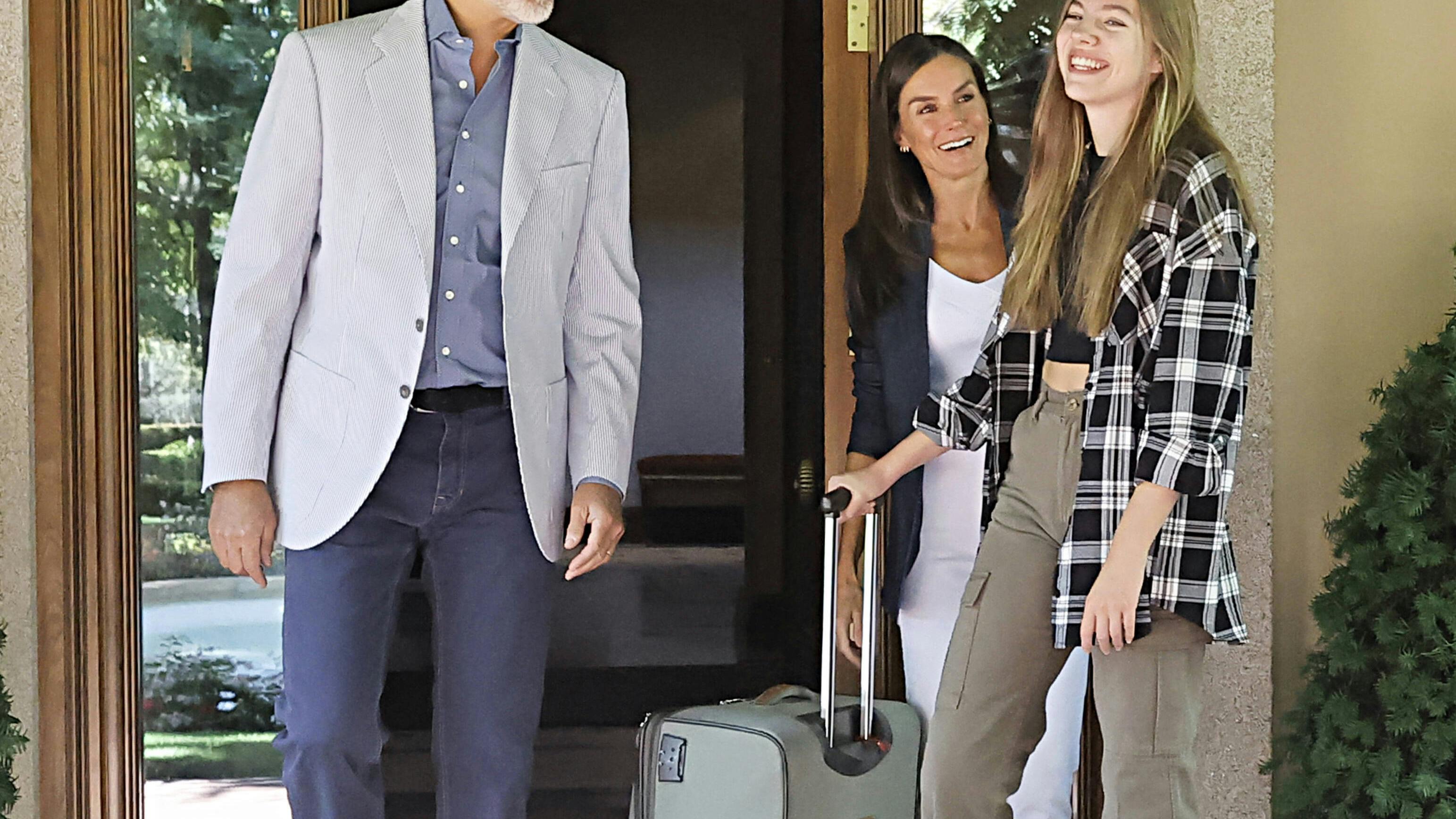Queen Letizia, King Felipe, Princess Sofia, Departure of the Princess of Spain to the UWC Atlantic College in Wales in Madrid, Spain, August 29, 2023. ( DANA-No: 02461392 )