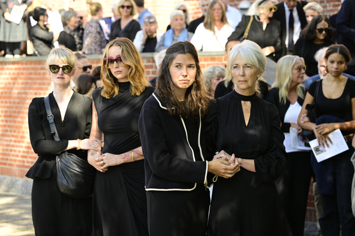 Eddie Skoller bisættelse