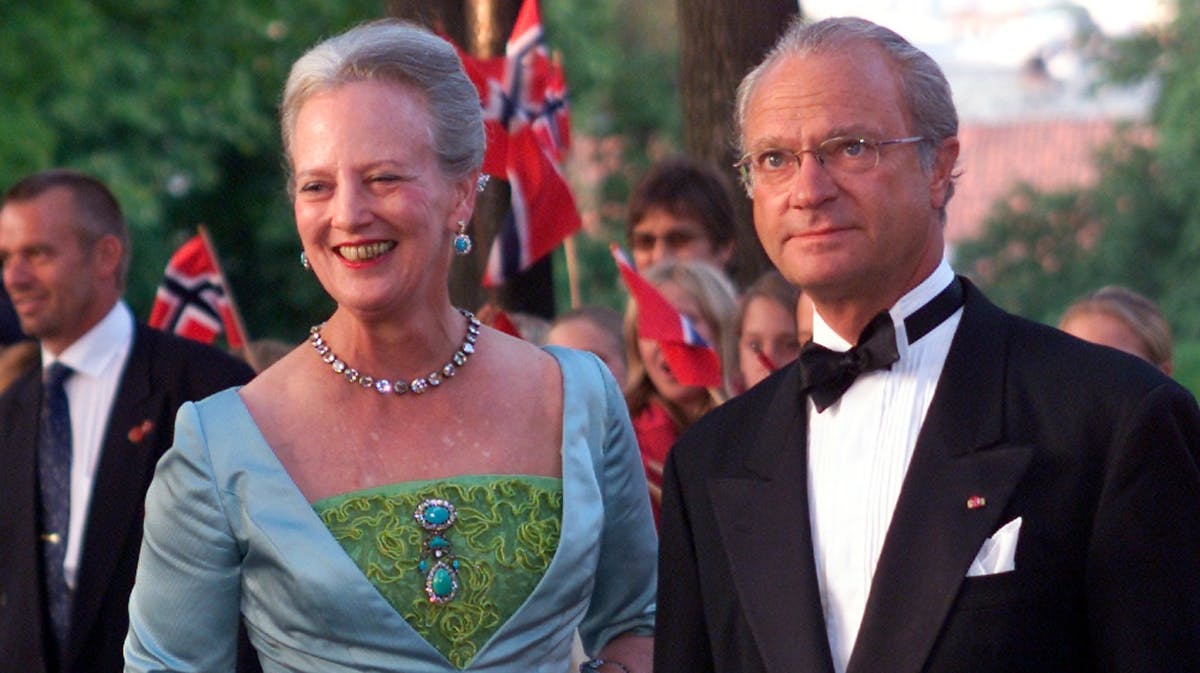 Dronning Margrethe og kong Carl Gustaf i 2001. 