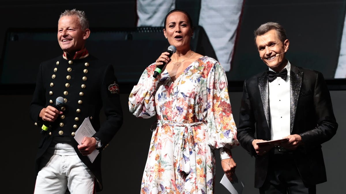 Bubber, Julie Berthelsen og Ole Henriksen