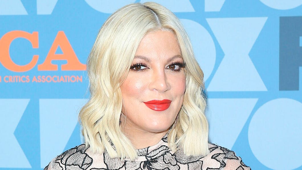 Tori Spelling.