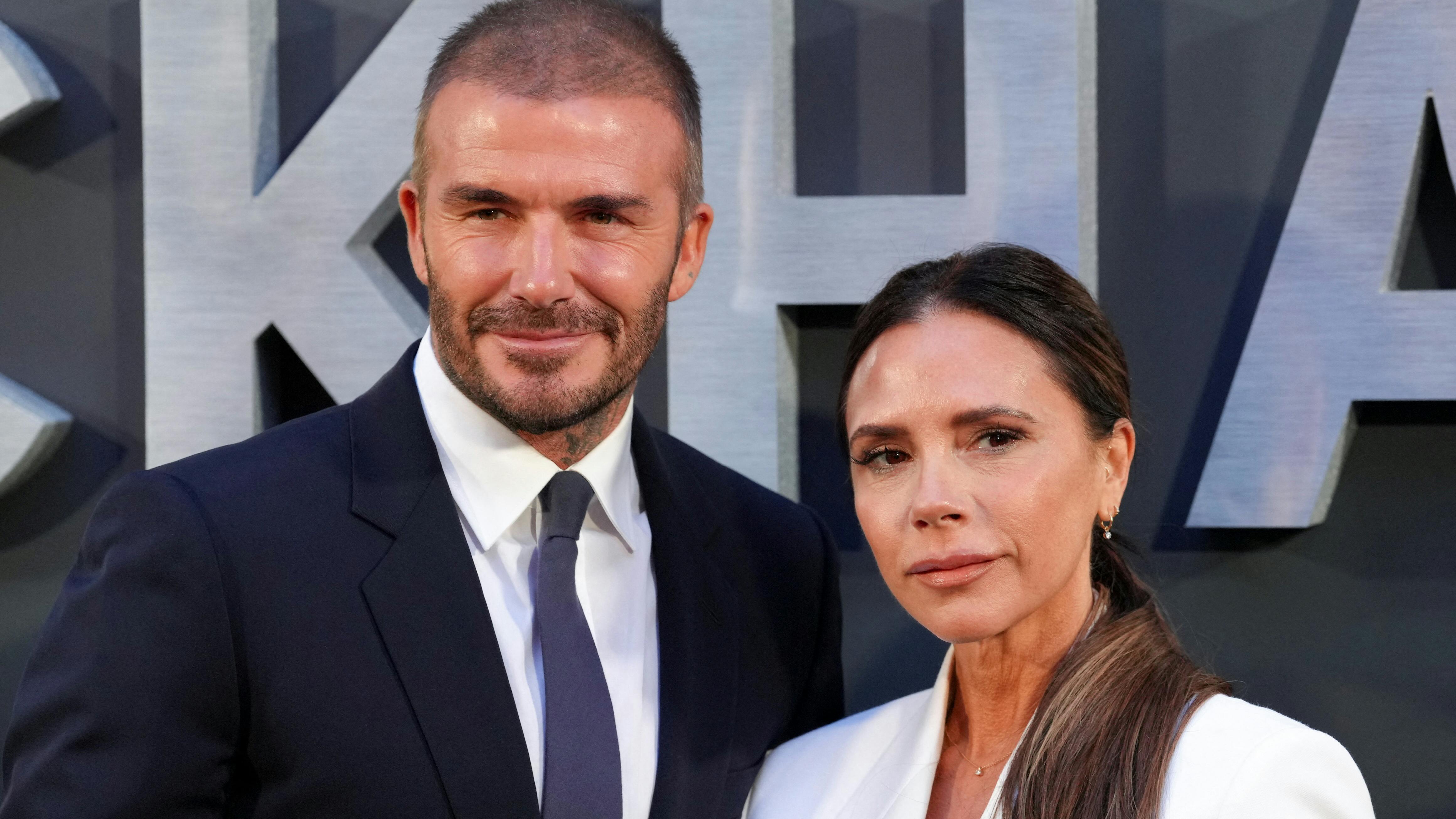 David Beckham og Victoria Beckham til premieren på "Beckham" i London.