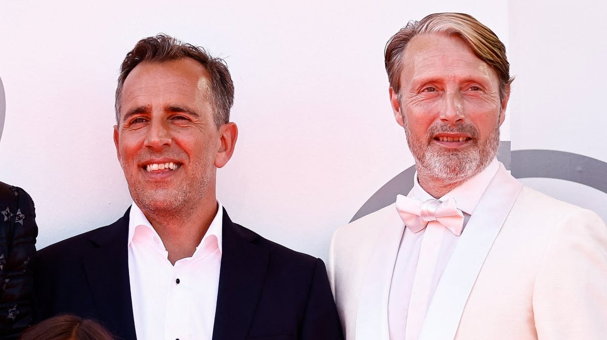 Nikolaj Arcel med Mads Mikkelsen, der spiller hovedrollen i "Bastarden". 