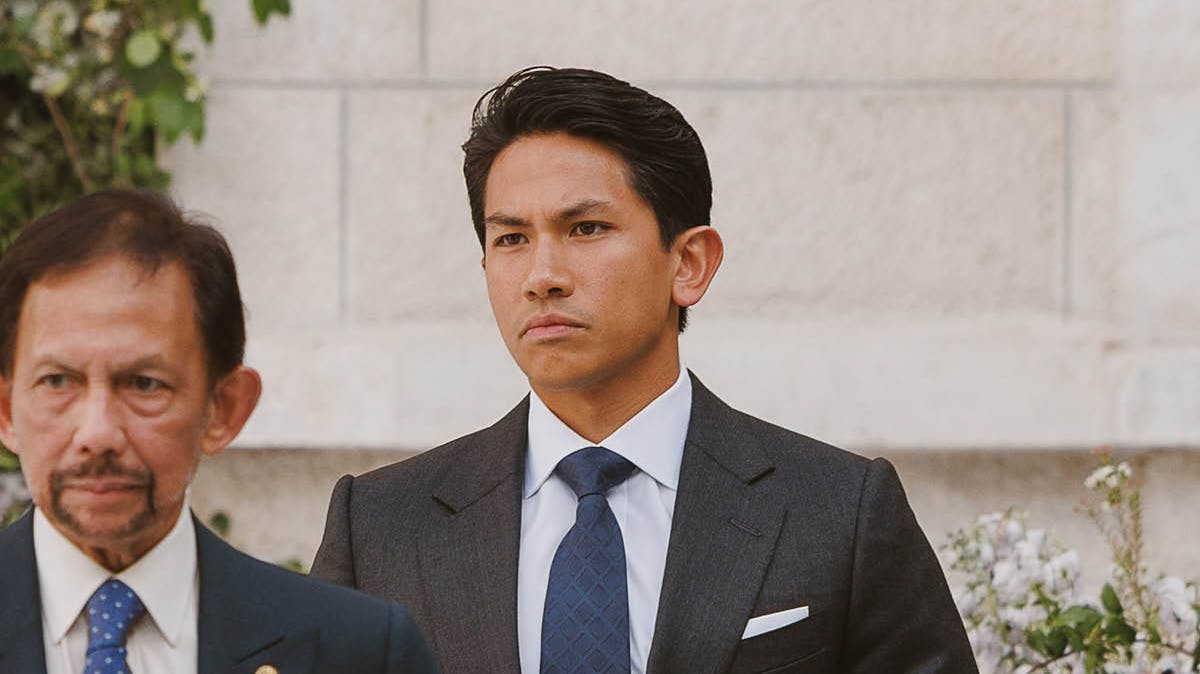 Prins Abdul Mateen (og sultan Hassanal i fronten).