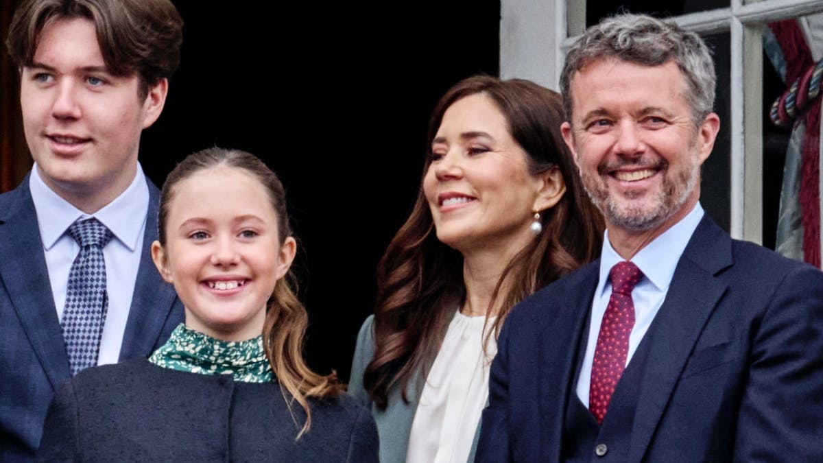 Kronprins Frederik sammen med prinsesse Josephine, prins Christian og kronprinsesse Mary,