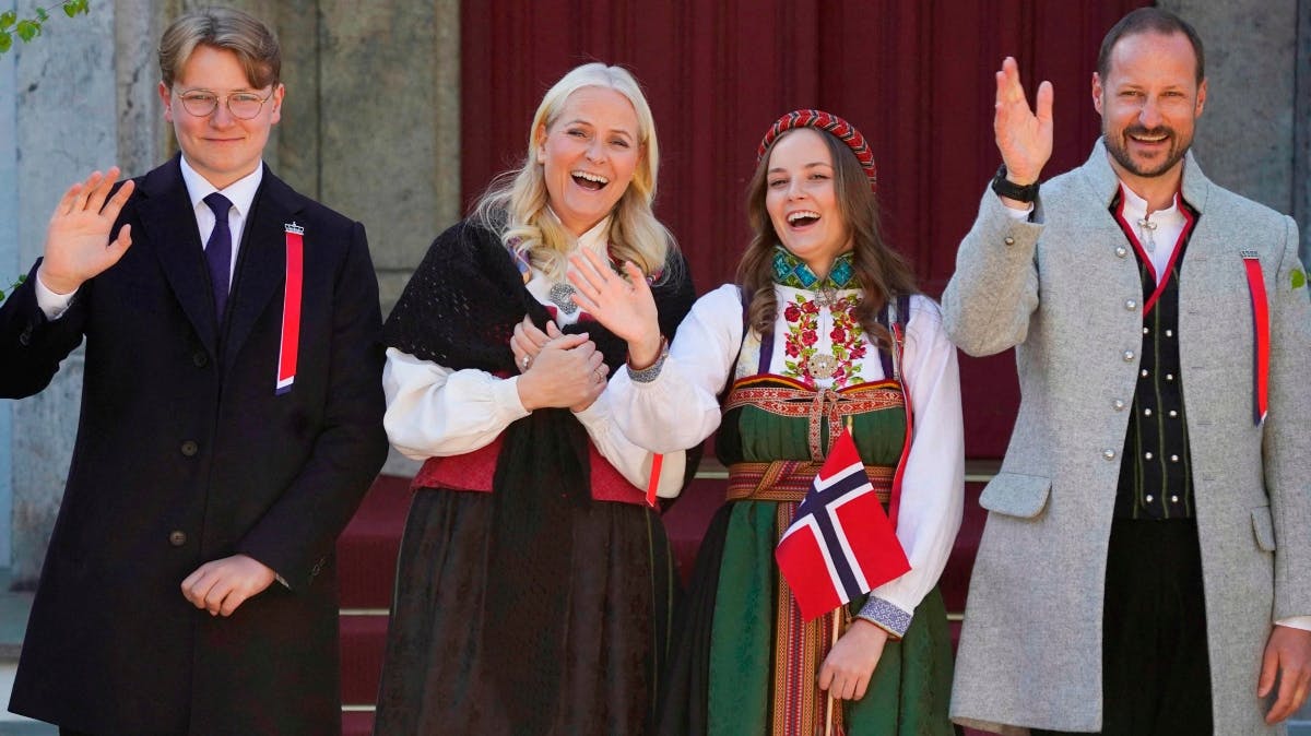 Prins Sverre Magnus, kronprinsesse Mette-Marit, prinsesse Ingrid Alexandra og kronprins Haakon