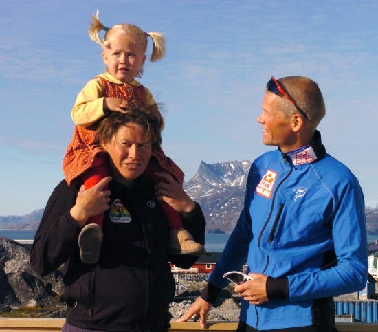 Ukaleq Slettemark med sine forældre.