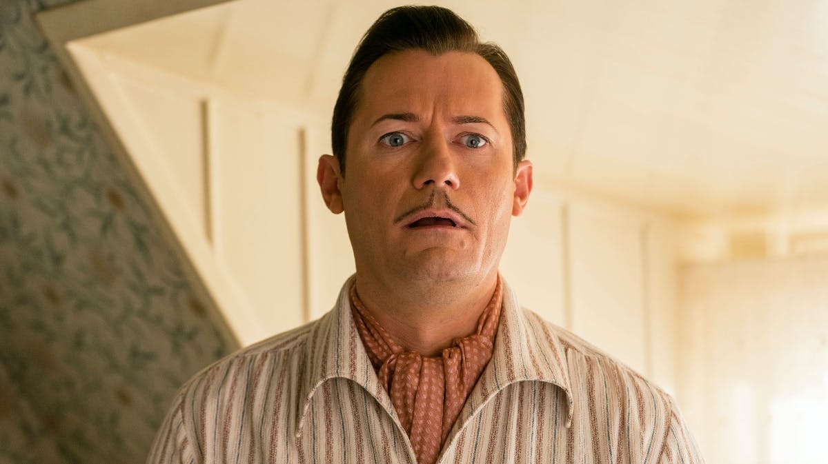 Jens Jacob Tychsen som hr. Weyse i "Badehotellet". 