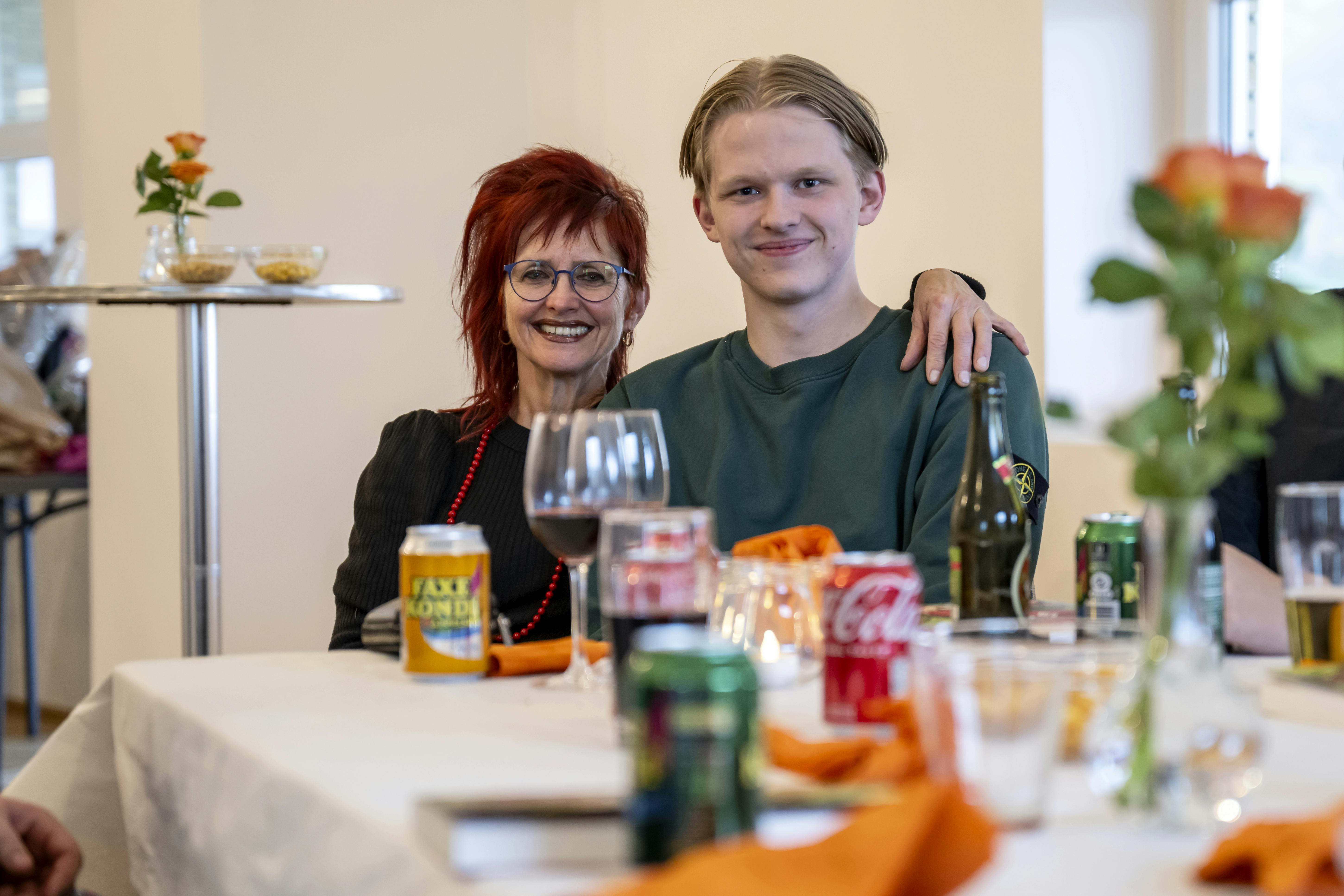Sussi med Lukas, som hun og Leo havde i pleje
