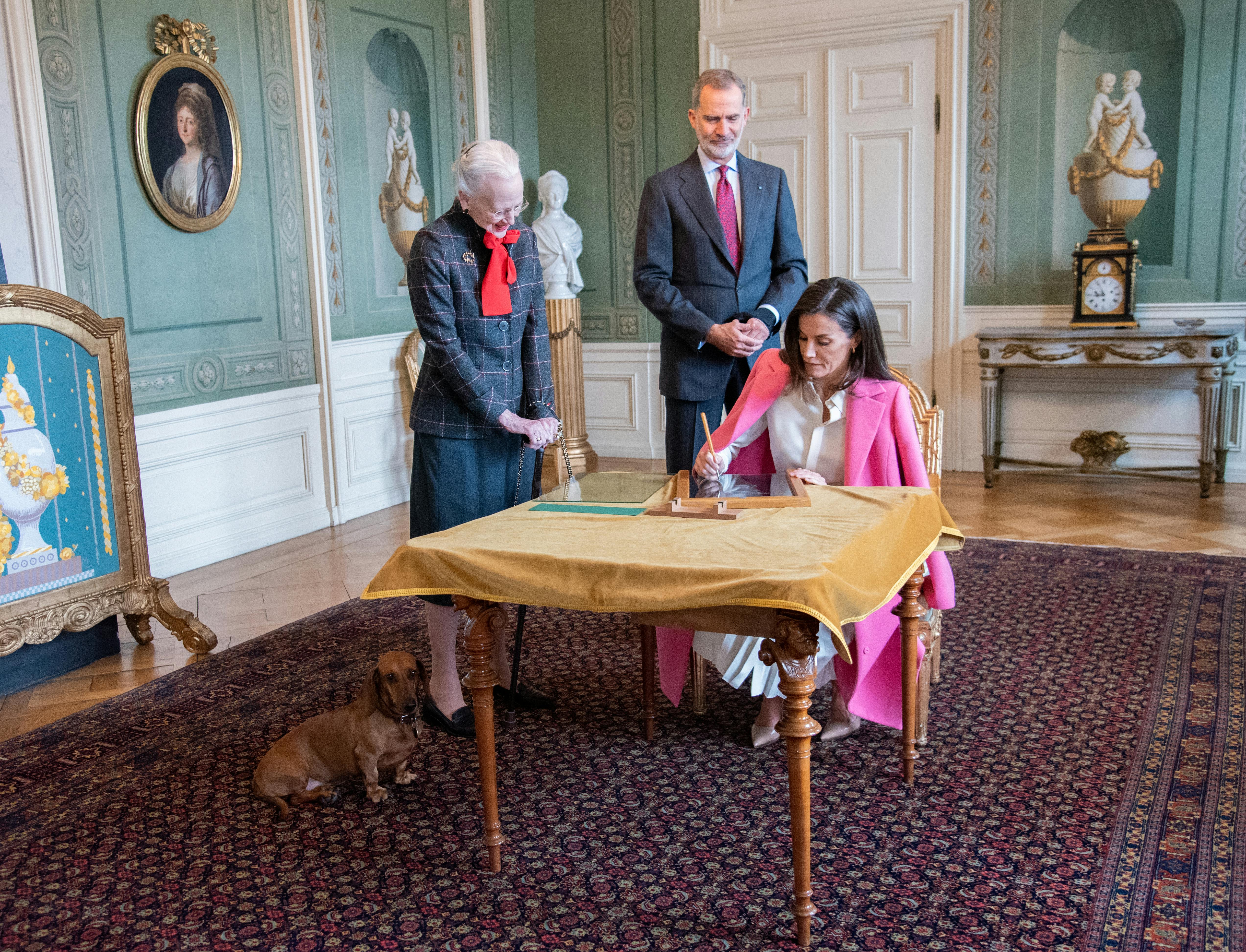 Dronning Margrethe med kong Felipe og dronning Letizia