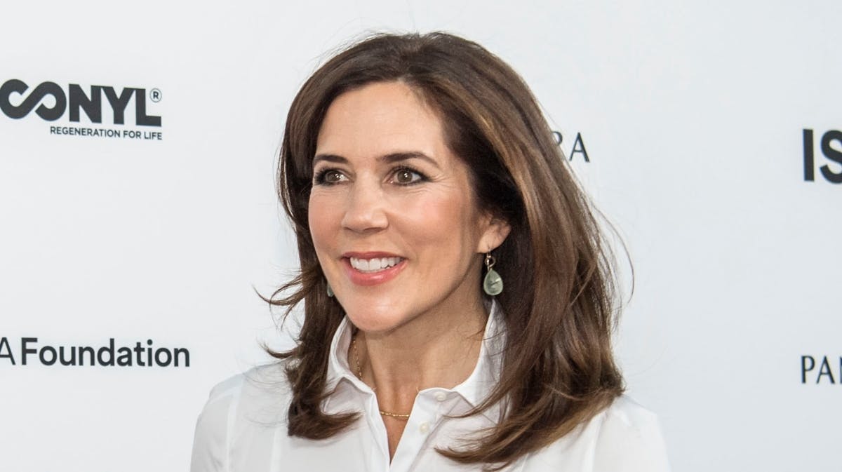 Kronprinsesse Mary ved Copenhagen Fashion Summit i 2018, hvor der var stor opmærksomhed omkring hendes nederdel.