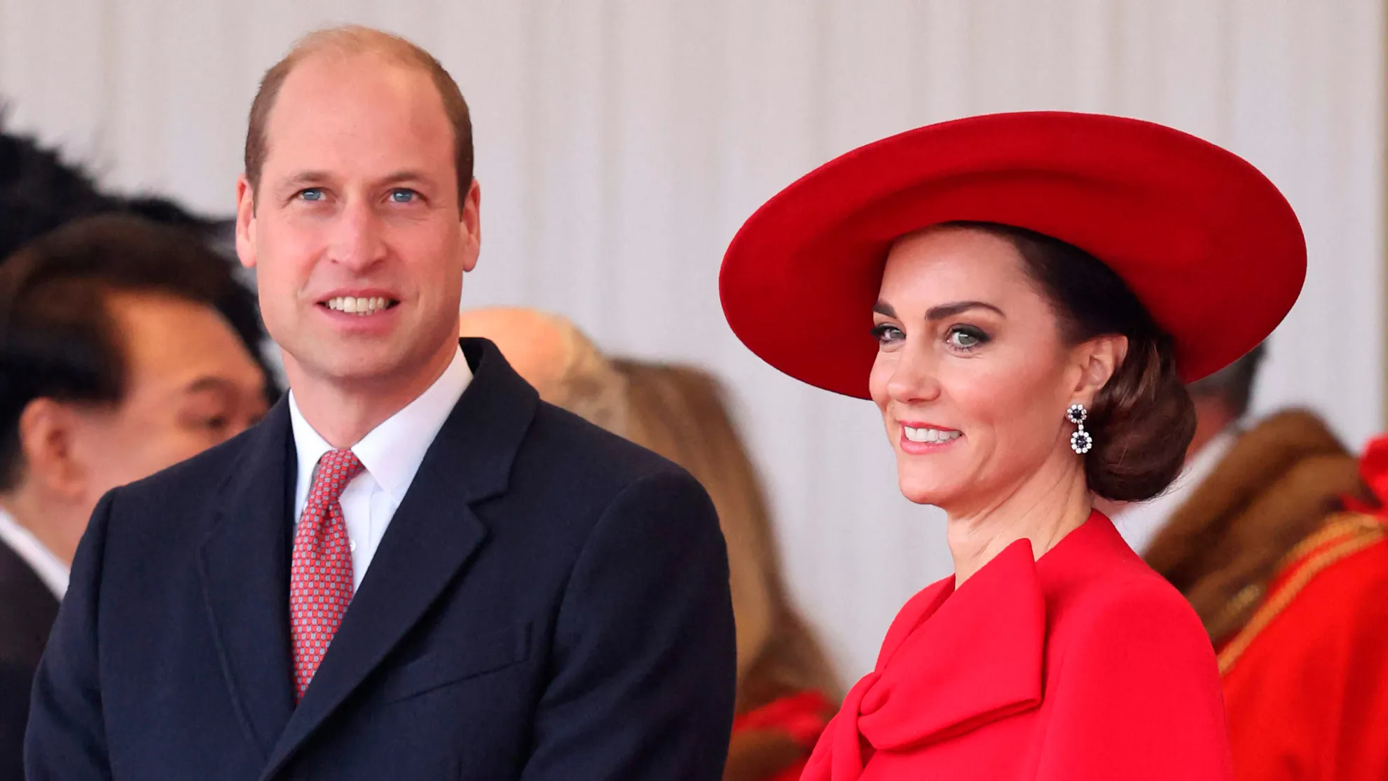 Se Alle Billederne Den Britiske Kongefamilie Byder Pr sident Velkommen se-alle-billederne-den-britiske-kongefamilie-byder-pr-sident-velkommen