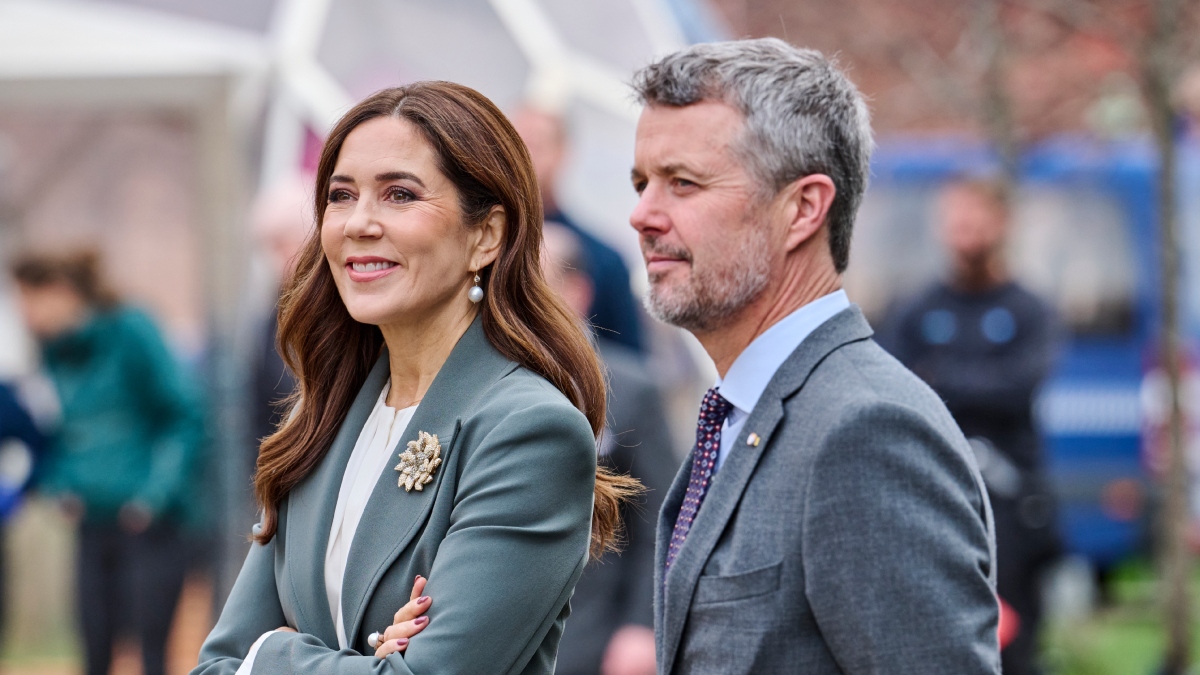 Hun Er Blevet Set Sammen Med Kronprins Frederik Og Kronprinsesse Mary