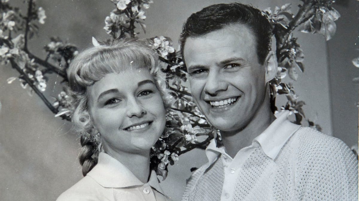 Rudi og Harald Nielsen, der spillede henholdsvis Mie og Mister i "Far til fire med fuld musik". 