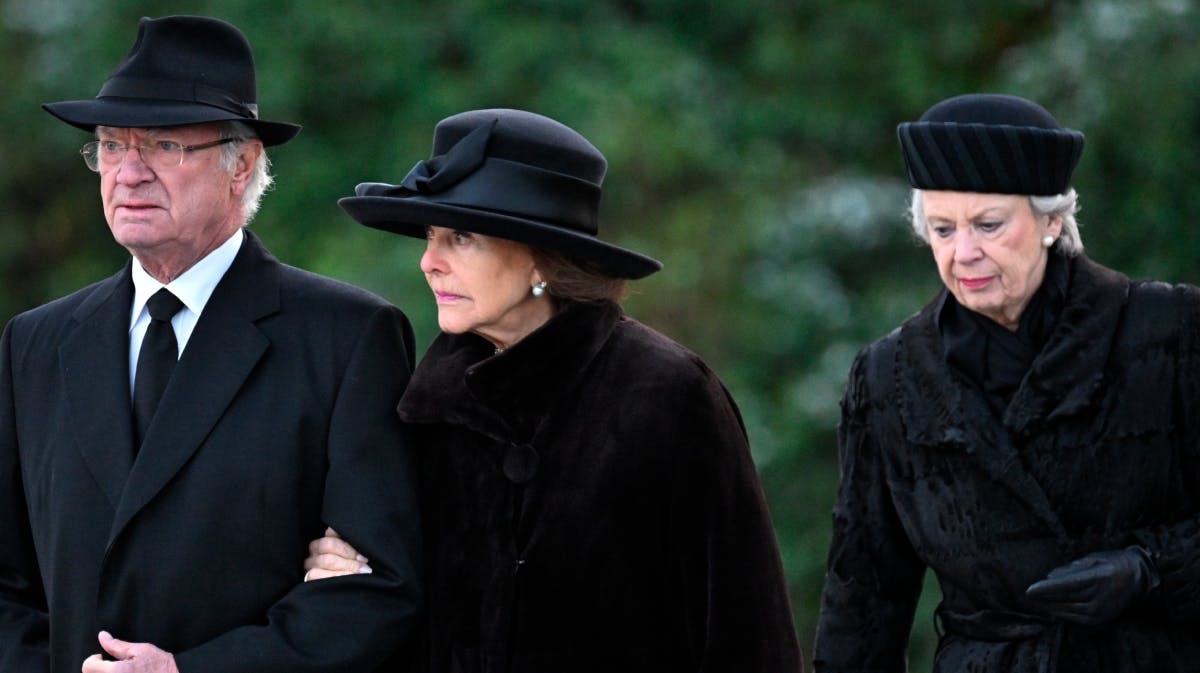 Prinsesse Benedikte fulgtes med kong Carl Gustaf og dronning Silvia. 
