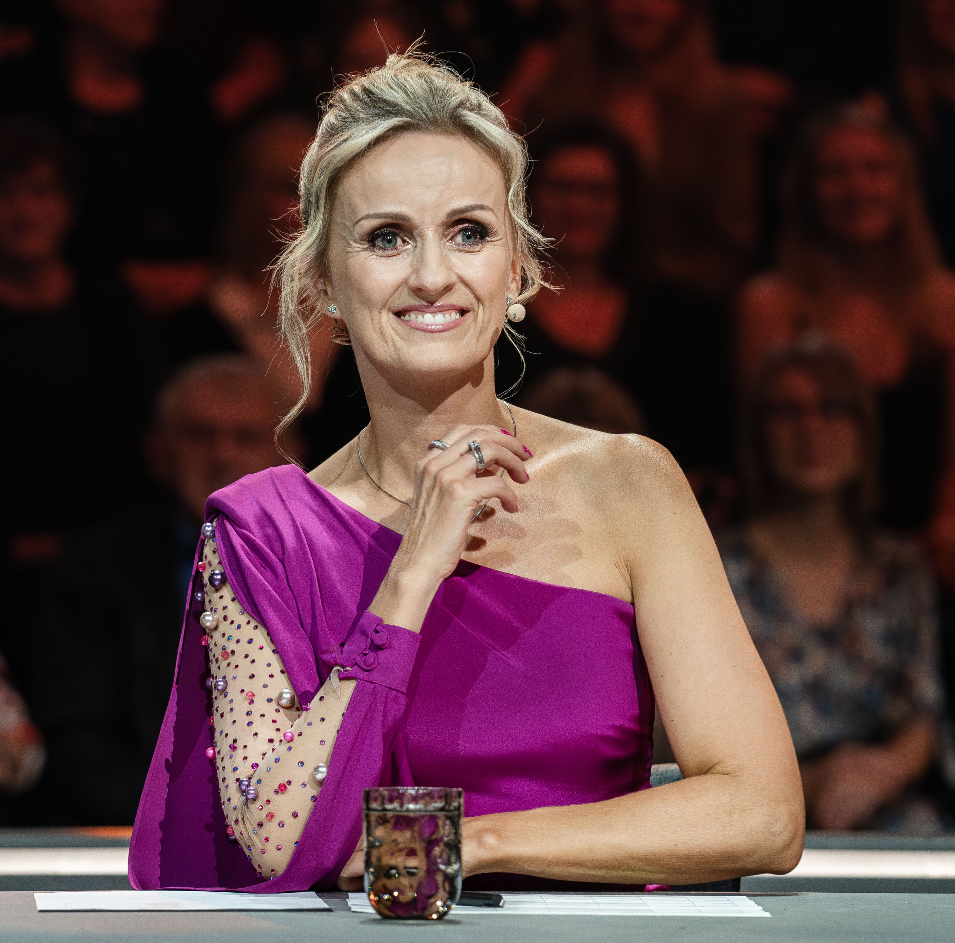 OPGAVE: Finalen i Vild med dans 2023Her Marianne Eihilt STED: Forum HorsensJOURNALIST: Karina Didriksen, Nikolaj Bonde, Line Lei og Helle Skram de FriesFOTOGRAF: Hanne JuulDATO: 20231124