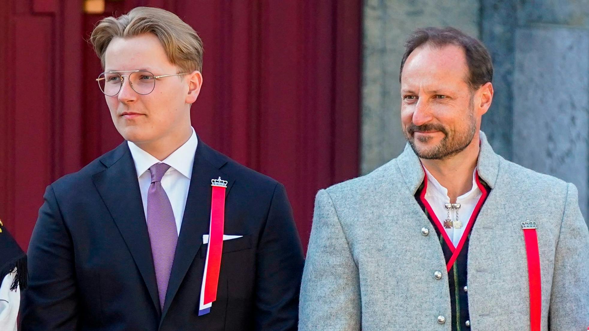 Prins Sverre Magnus og kronprins Haakon. 