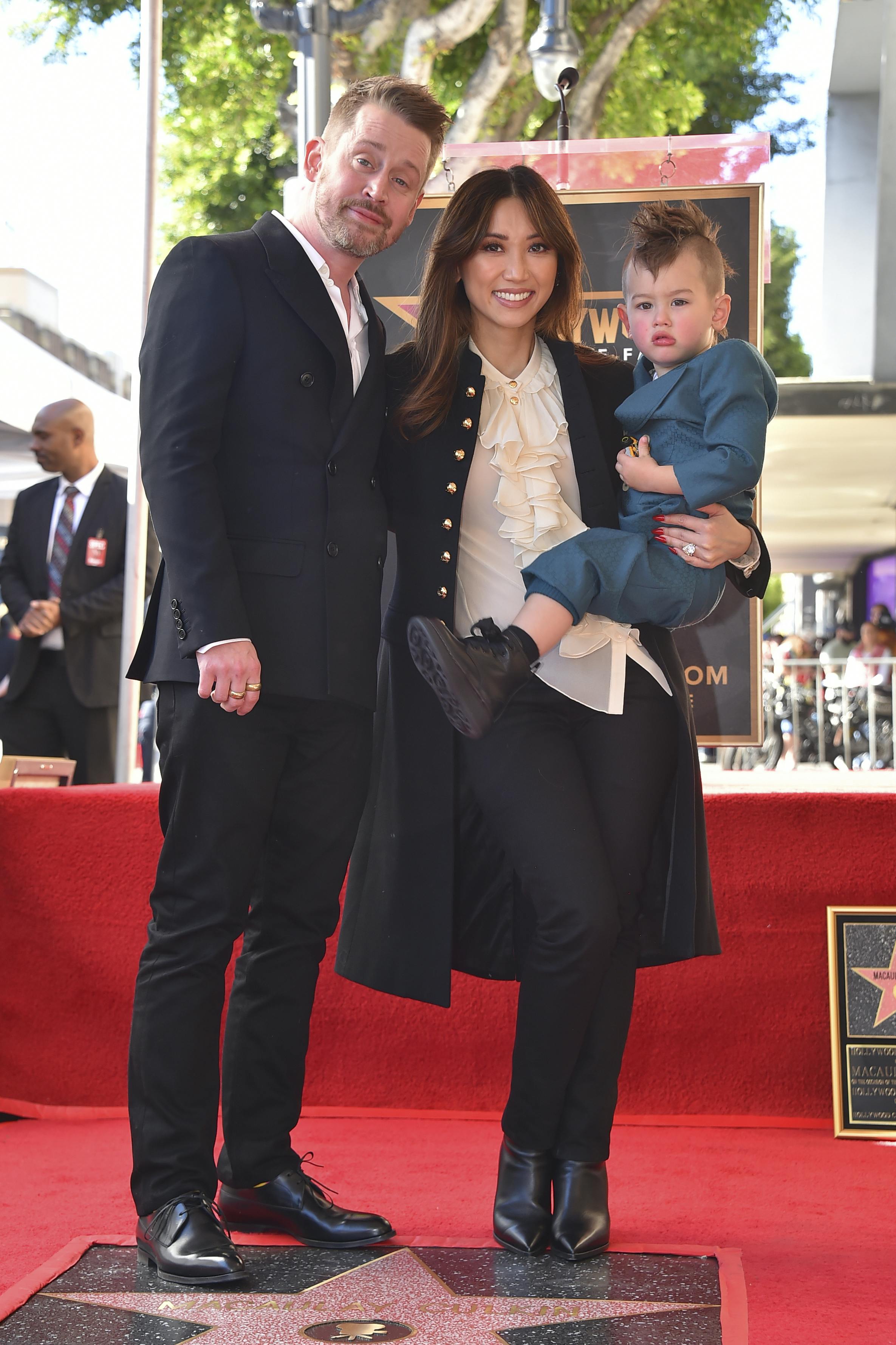 Macaulay Culkin, Brenda Song og deres søn Dakota