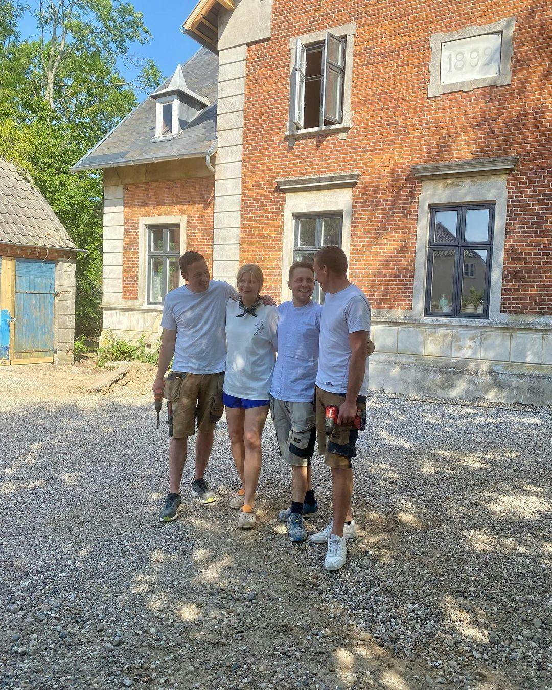 Sofie Lindes billeder fra sommerhuset Vennely på Langeland. BB (Majken) har fået tilladelse til at bruge billeder fra hendes Instagram (10/08/2022)