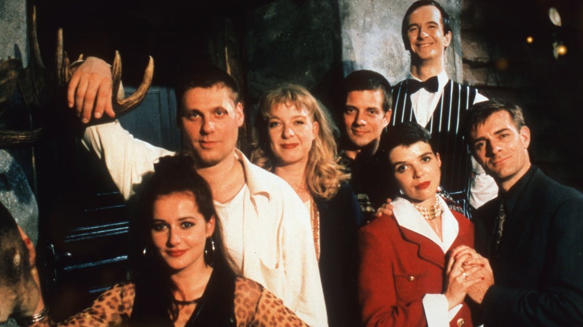 De bærende roller i "Juletestamentet" spilles af Sidse Babett Knudsen, Timm Vladimir, Paprika Steen, Morten Hauch-Fausbøll, Lotte Andersen, Niels Anders Thorn og Lars Brygmann. 