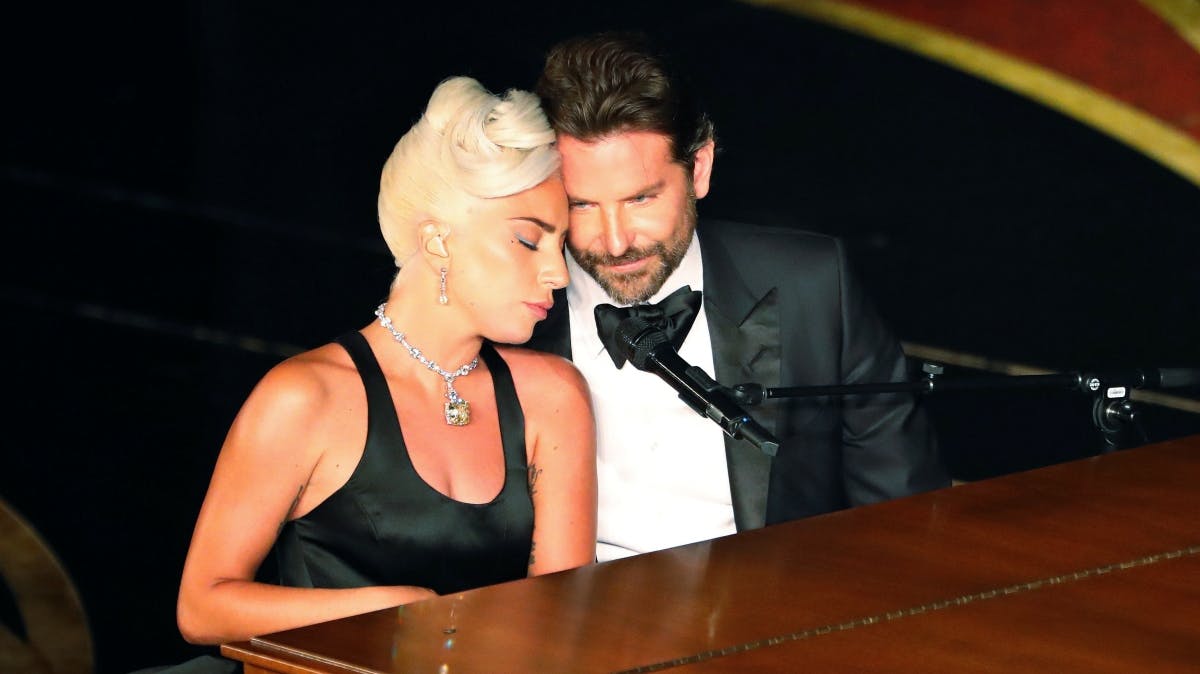 Lady Gaga og Bradley Cooper.