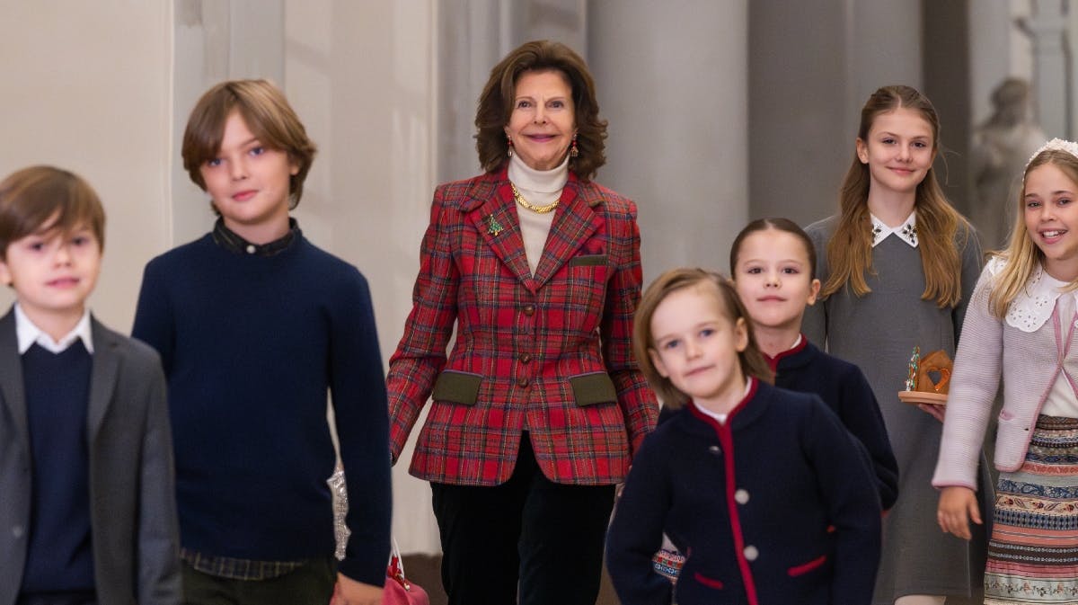 Dronning Silvia med sine børnebørn.