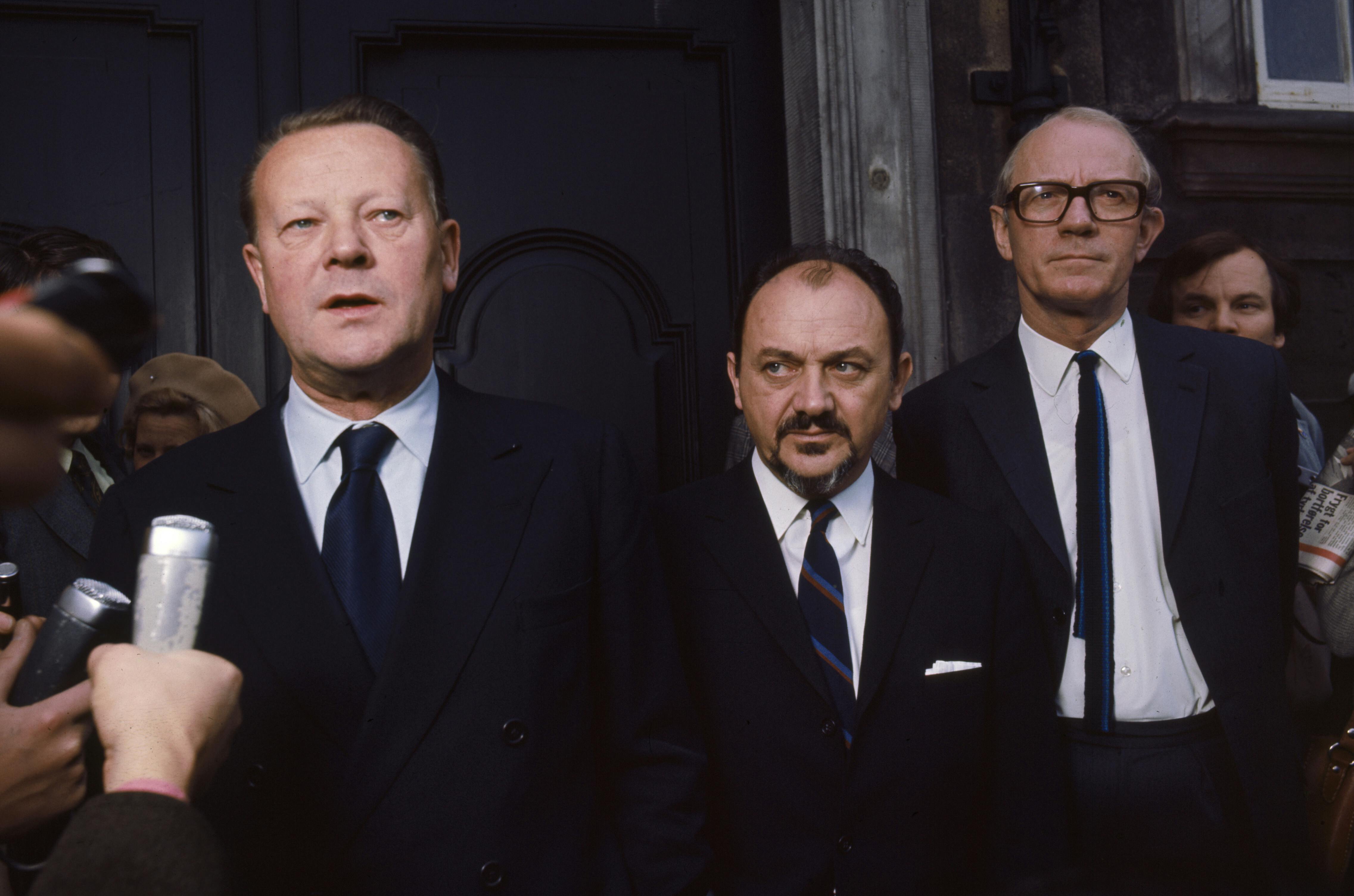 Anker Jørgensen er død 93 år gammel. (Anker Jørgensen ved statsministerskiftet i 1972. (Foto: Steen Jacobsen/Scanpix 2016)