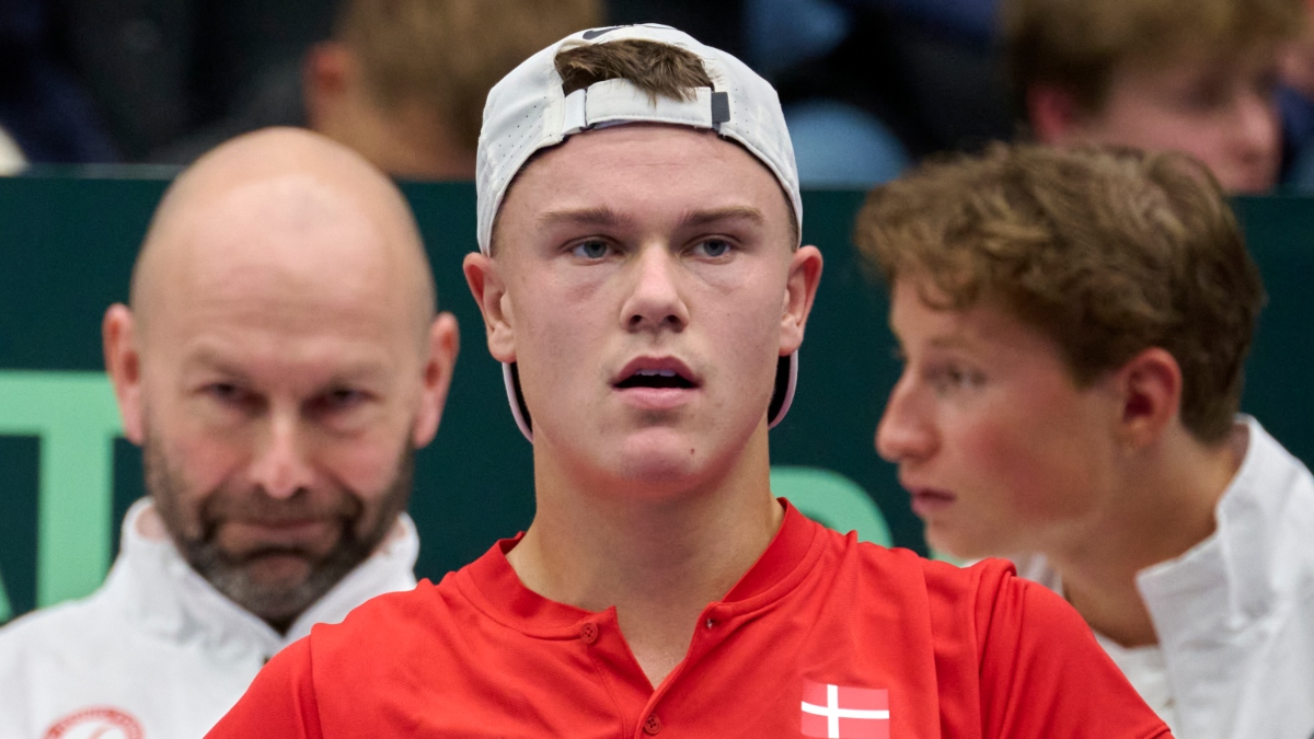 Holger Rune Skal Passe På: Slangedrama Ved Tennisbanen | BILLED-BLADET