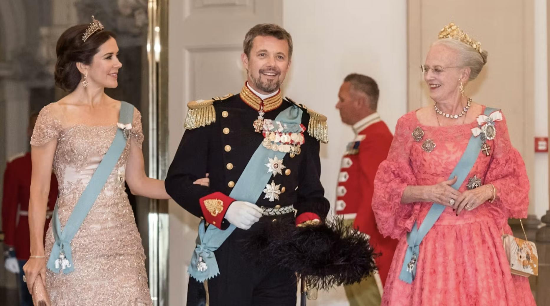 Kronprinsesse Mary, kronprins Frederik og dronning Margrethe