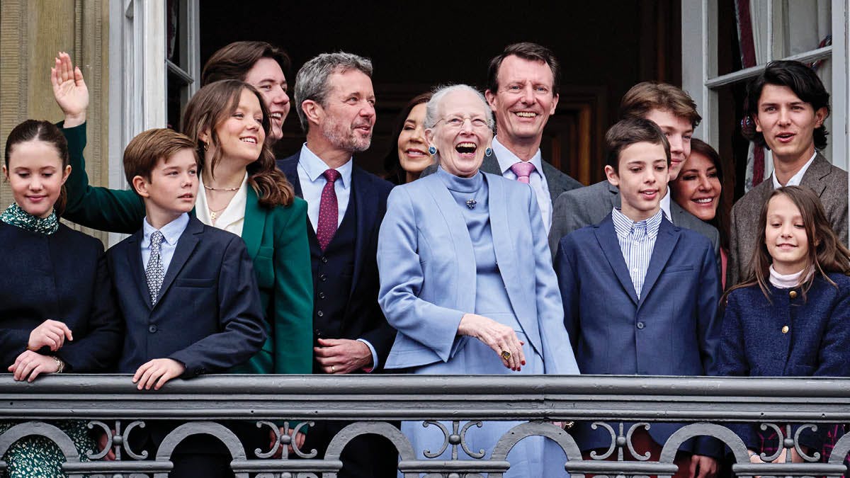Den kongelige familie på balkonen 16. april 2023.