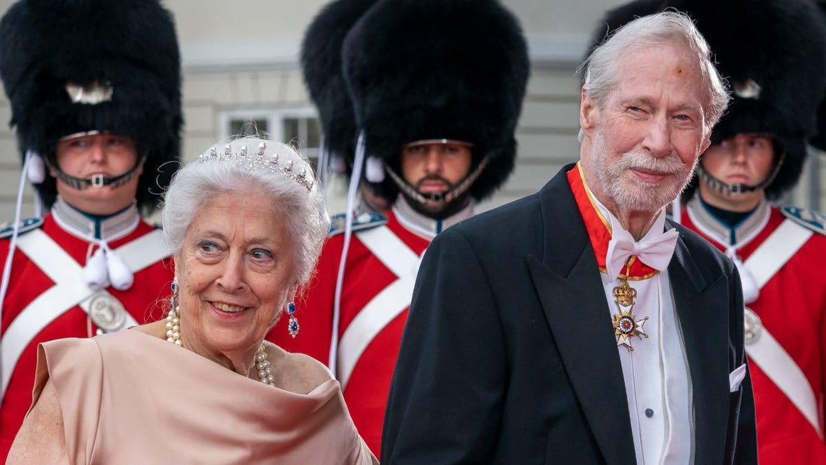 Prinsesse Ilona zu Schaumburg-Lippe med sin mand, prins Wilhelm zu Schaumburg-Lippe ved dronning Margrethes 50-års regeringsjubilæumsfejring i Det Kongelige Teater i september 2022.&nbsp;