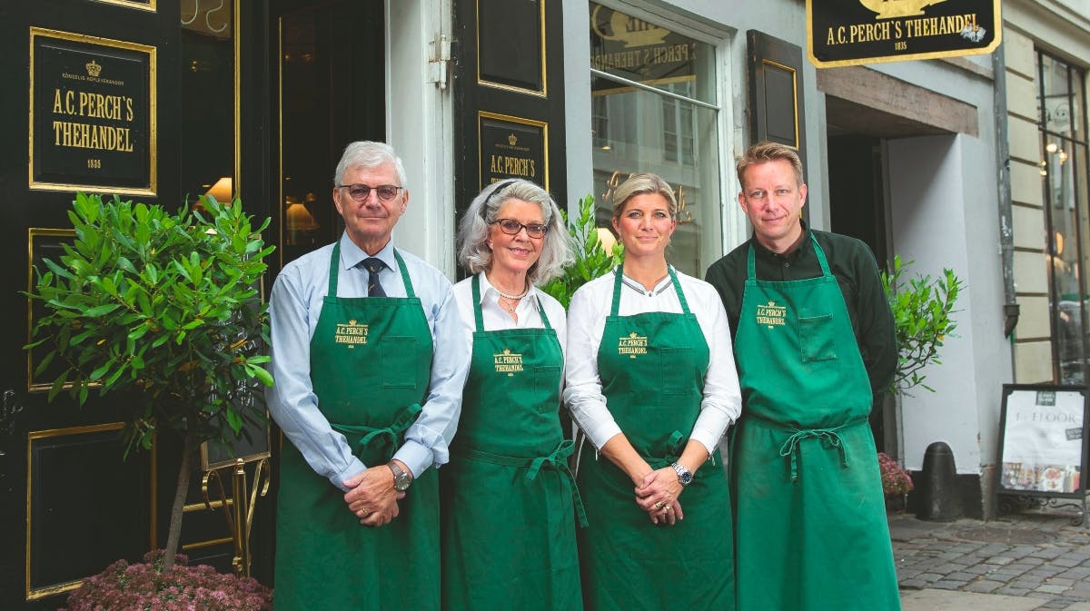 Søskendeparret Christian og Stine (til højre) overtog ledelsen af A.C. Perchs Thehandel fra deres forældre.