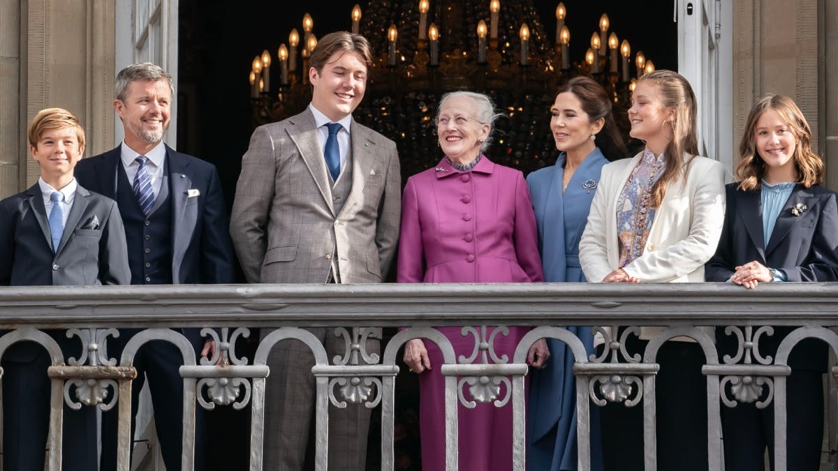 Kronprinsfamilien og dronning Margrethe.