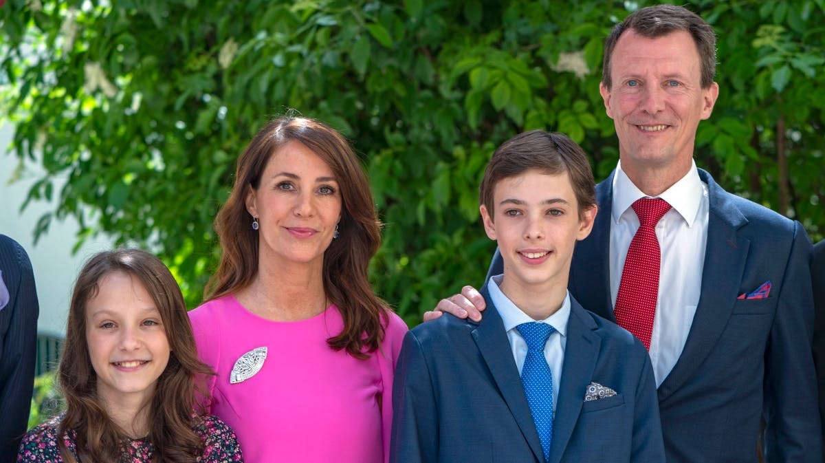 Komtesse Athena, prinsesse Marie, grev Henrik og prins Joachim. 