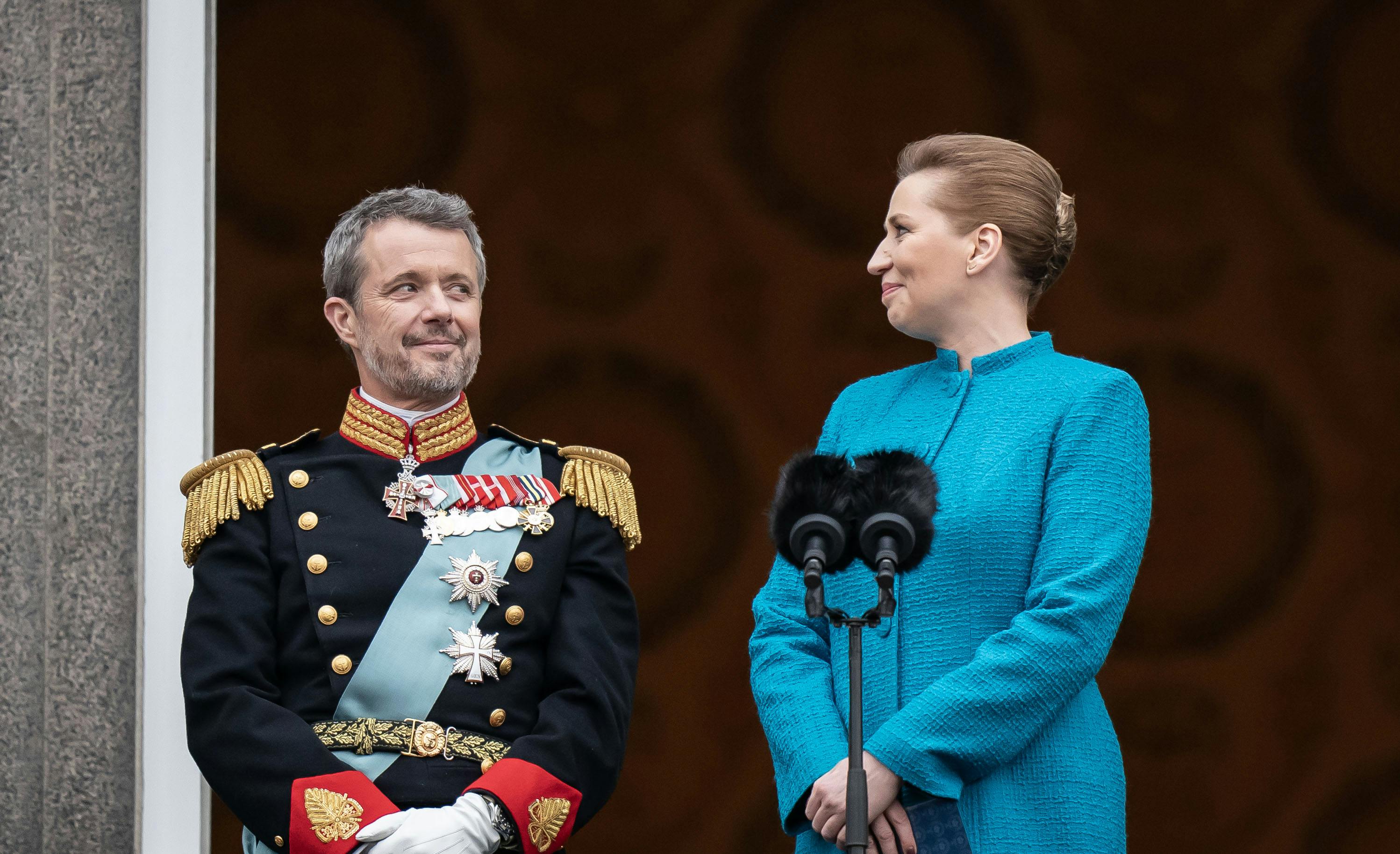 Kong Frederik og Mette Frederiksen.