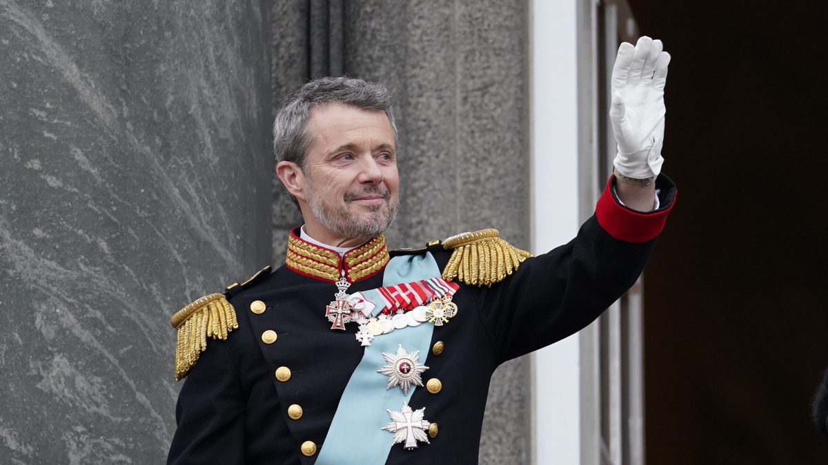 Historisk øjeblik På Christiansborg Slot: Læs Hele Kong Frederiks Tale ...