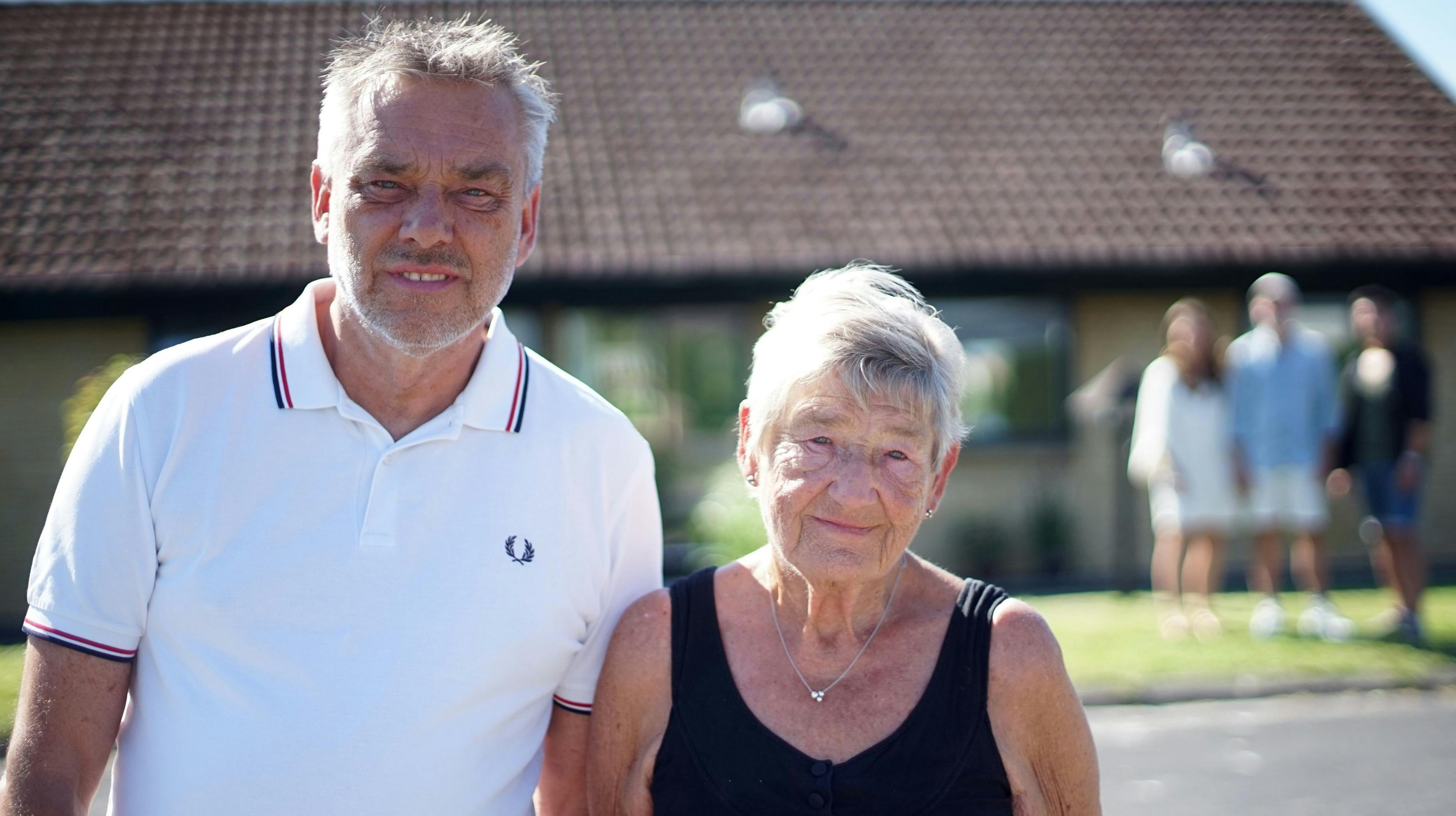 Kisse og sønnen Michael i "I hus til halsen".