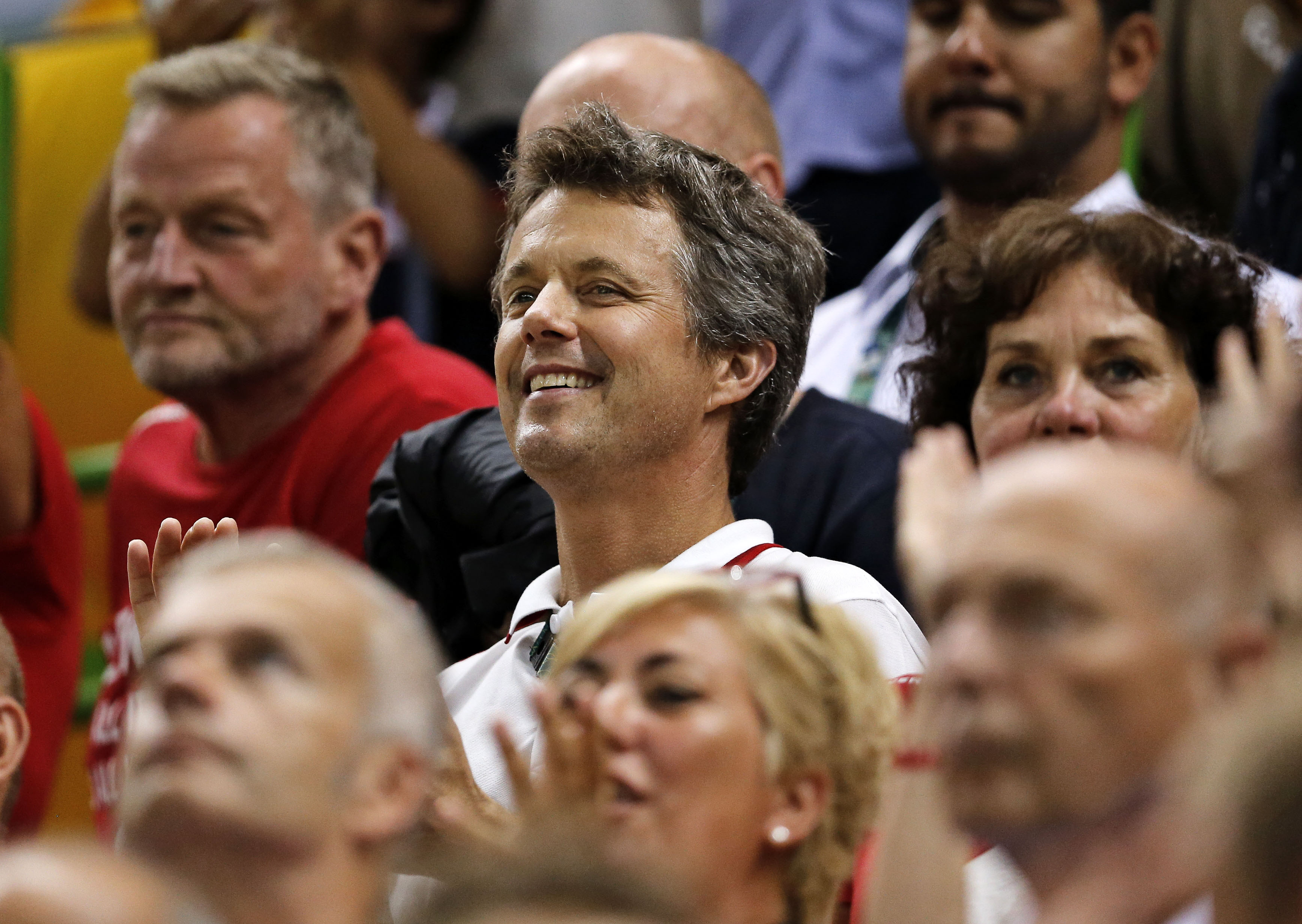 OL i Rio 2016 - En glad Kronprins Frederik på lægterne, da Danmark søndag vandt 28-26 over Frankrig i finalen i herrehåndbold under OL i Rio 2016. (Jens Dresling/POLFOTO)
