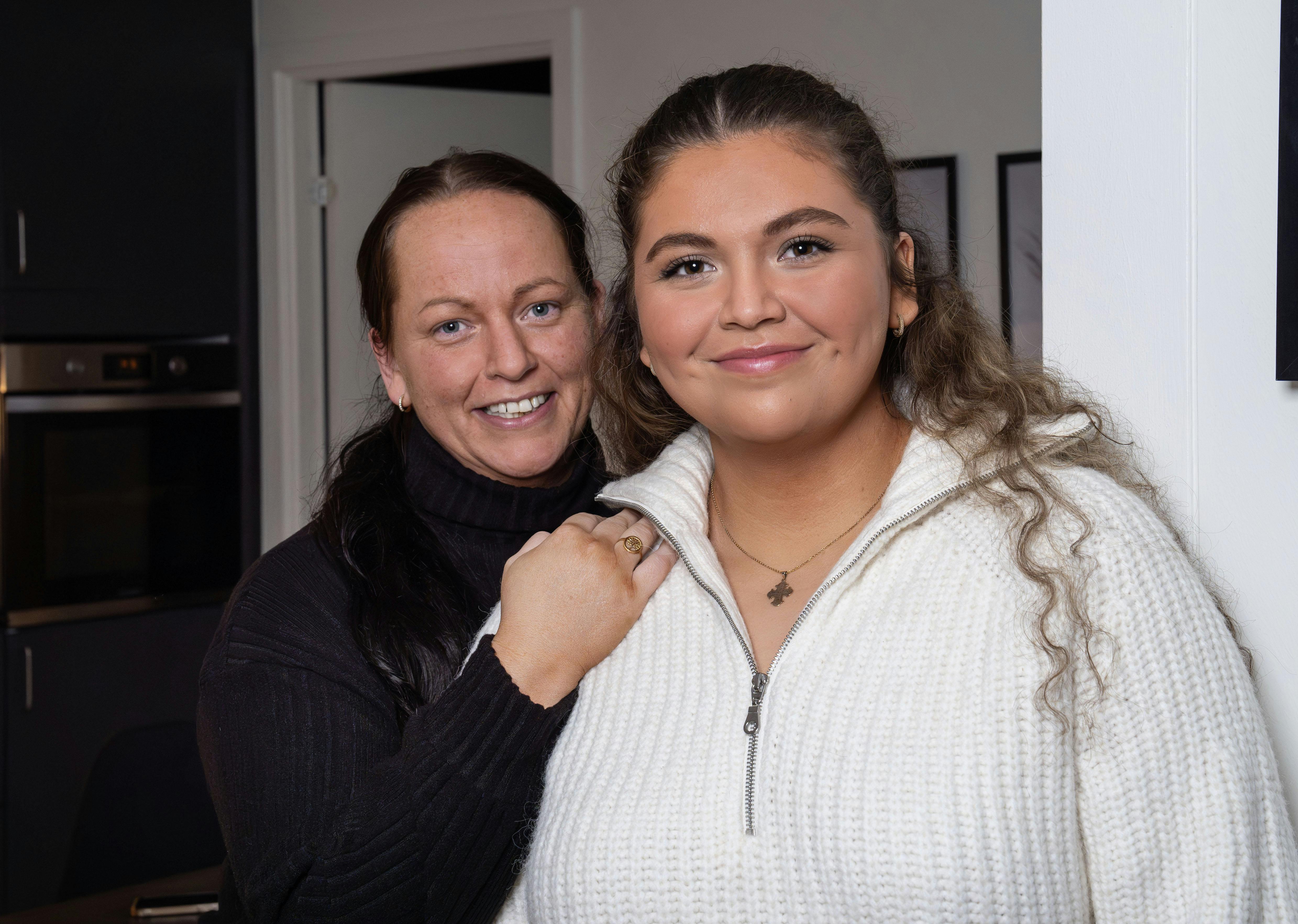 OPGAVE:Årets kjole - Interview med vinderen (Caroline Uldbjerg Nielsen)STED: Hjulets Kvarter 1b, 2620 Albertslund JOURNALIST: Catja Klarskov FOTOGRAF: Hanne JuulDATO: 20240126
