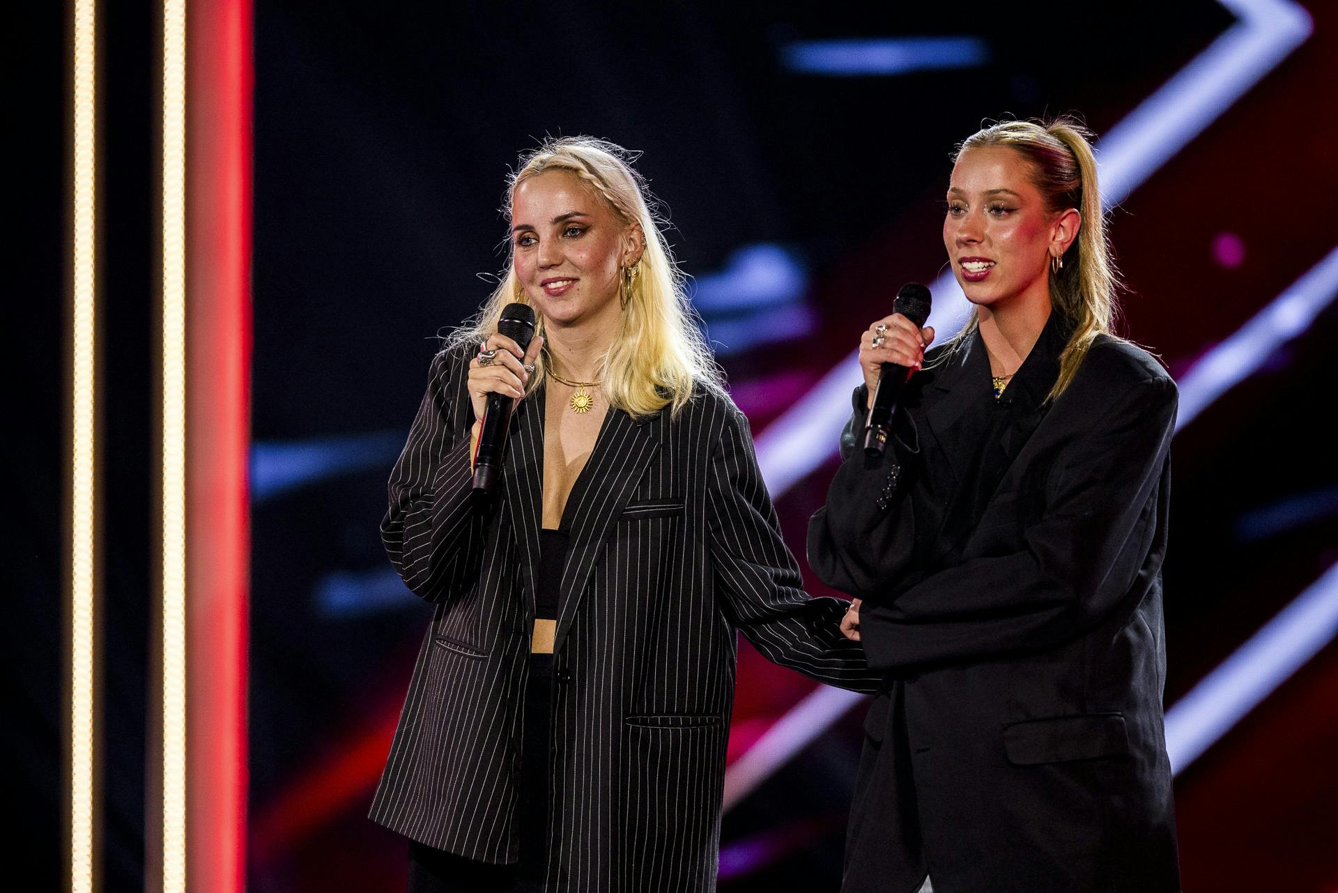 Lea og Freja fra "X Factor".
