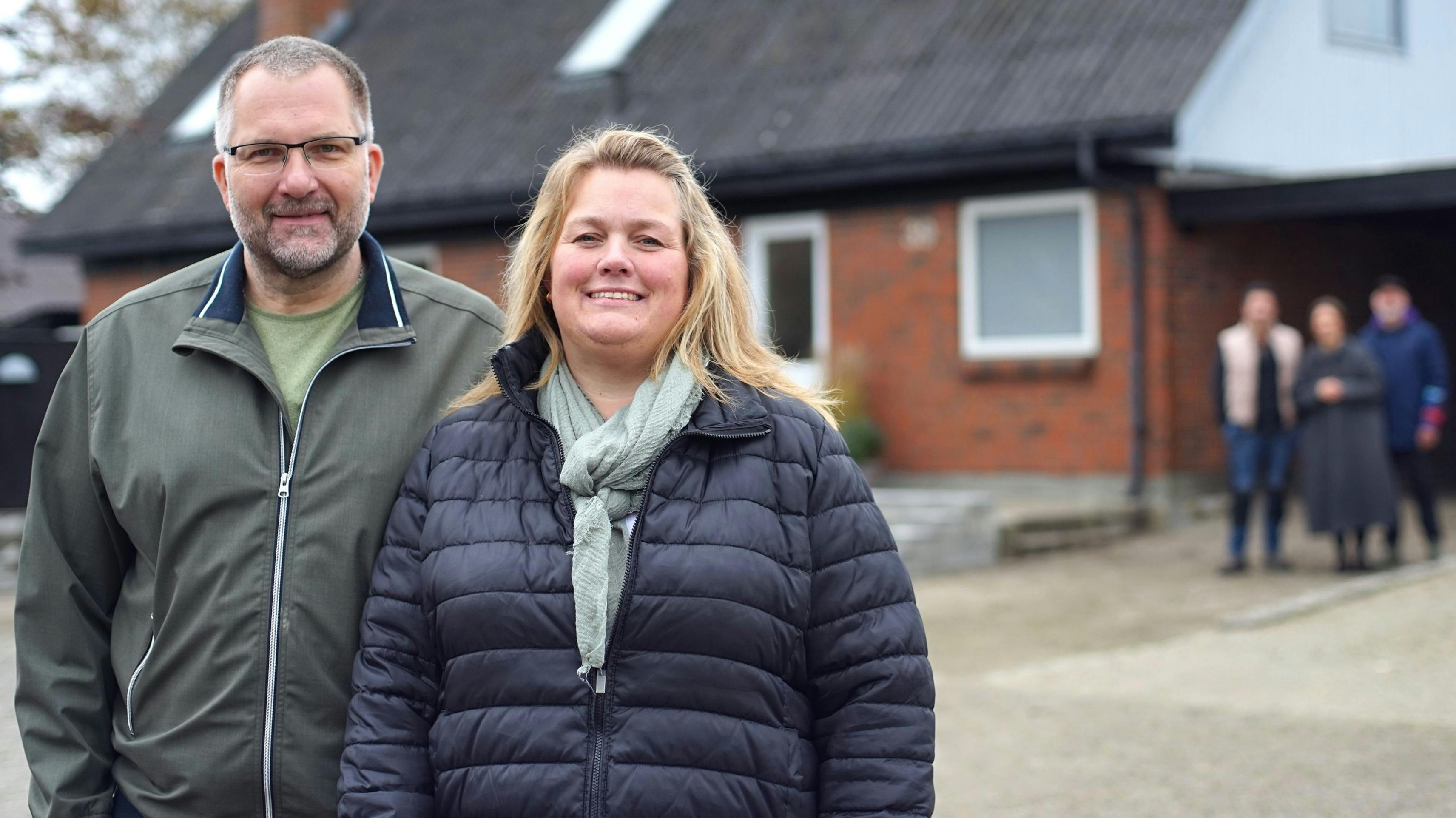 Jørgen og Susanne fra "I hus til halsen". 