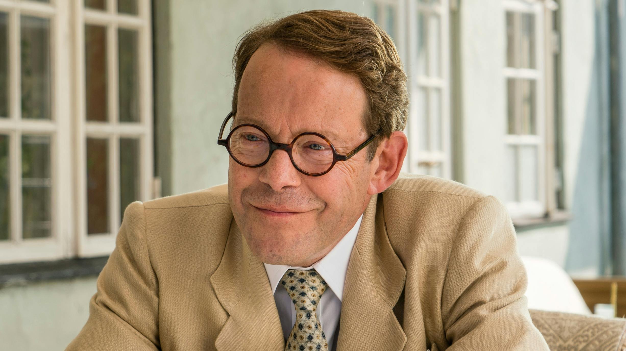 Søren Sætter-Lassen som August Molin i "Badehotellet".