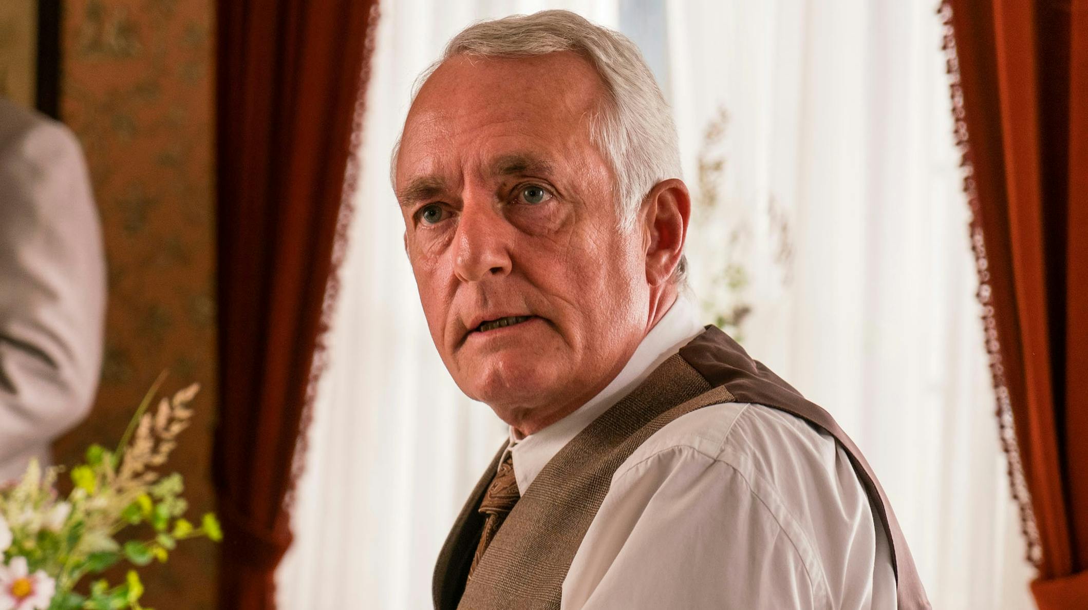 Hr. Aurland i "Badehotellet".