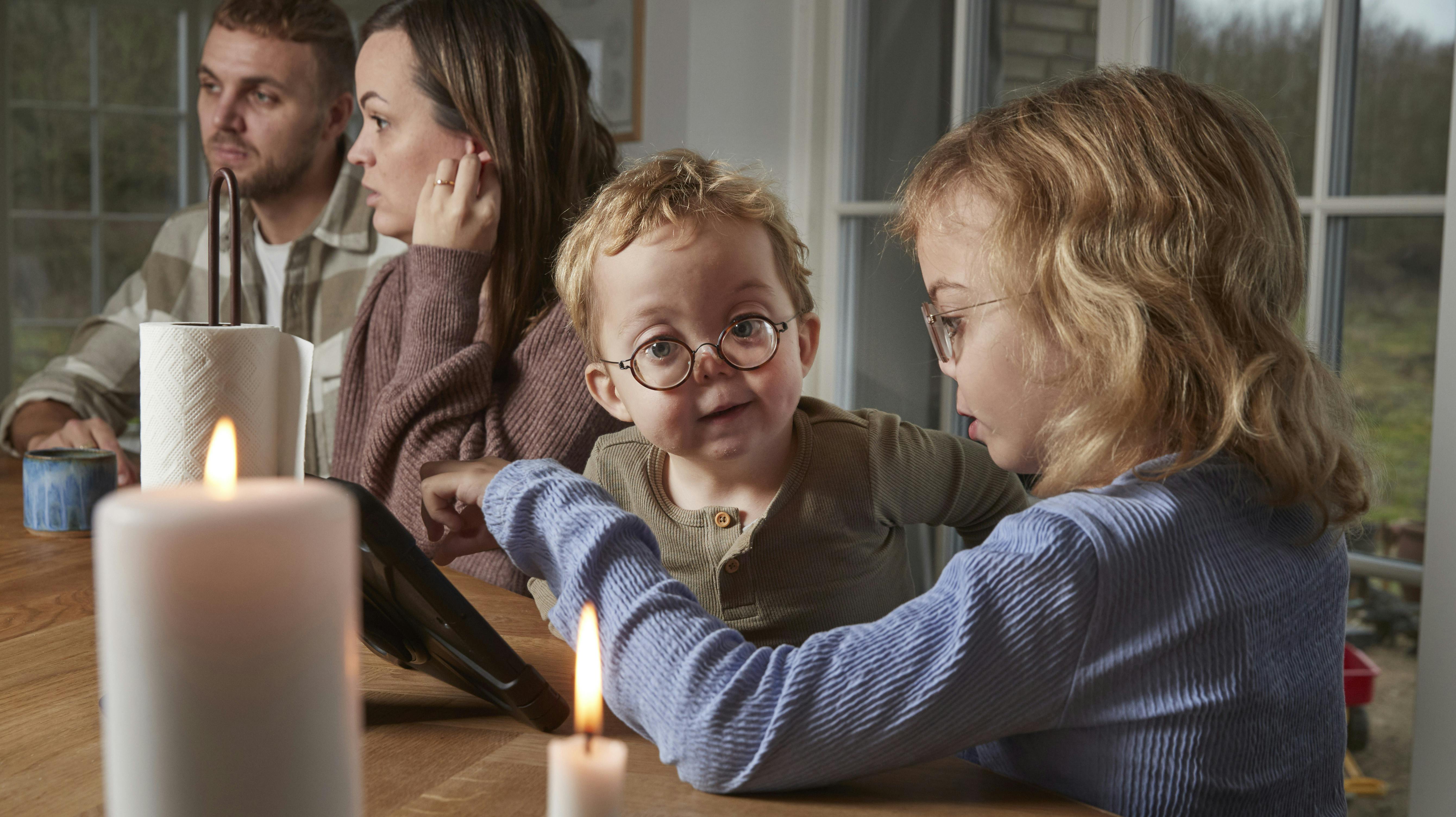 Nalina og Noor fra "De sjældne danskere". 
