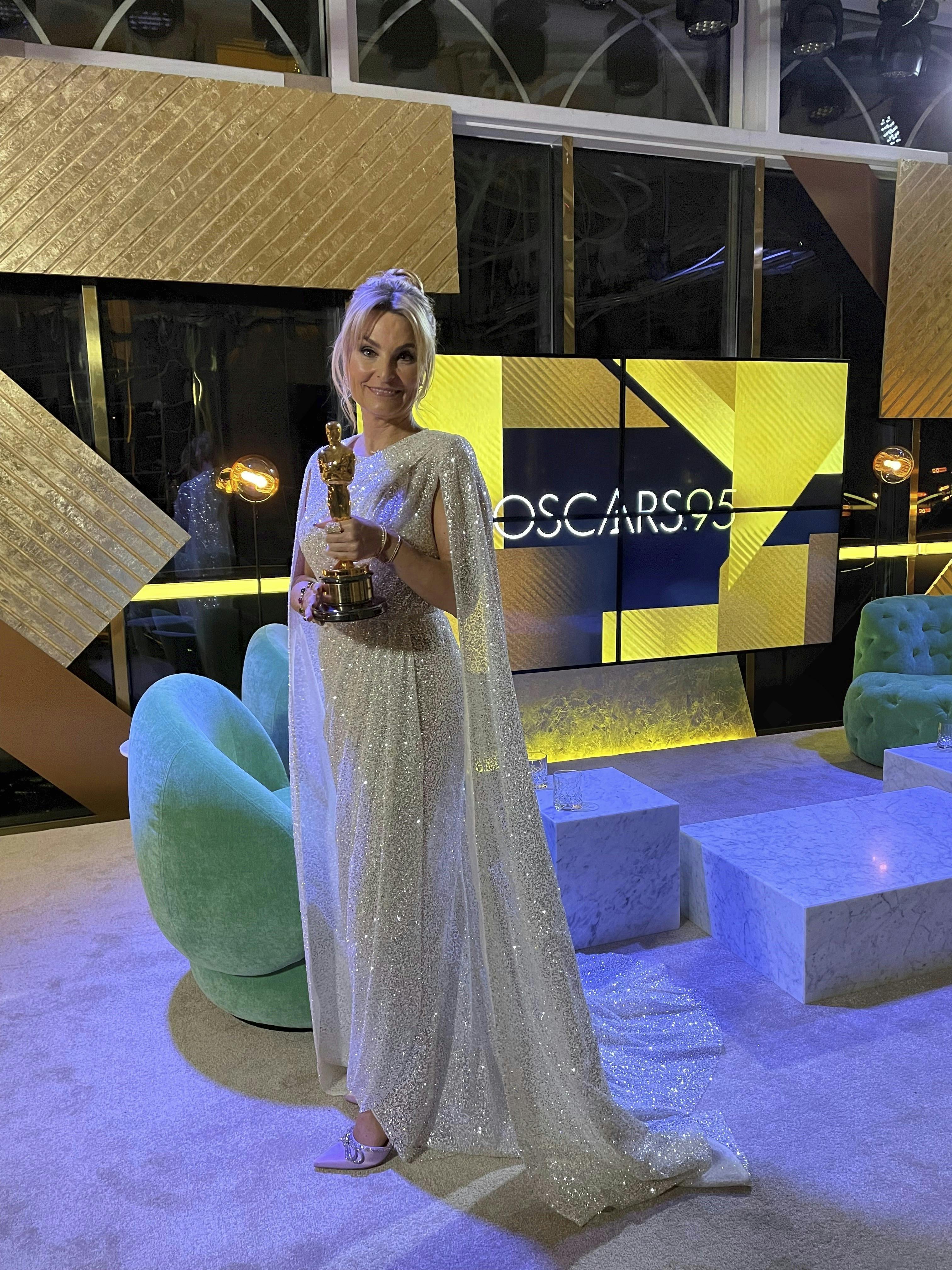 Michele Bellaiche i en Lasse Spangenberg kreation til dækningen af Oscar uddelingen Oscars Academy Awards 2023