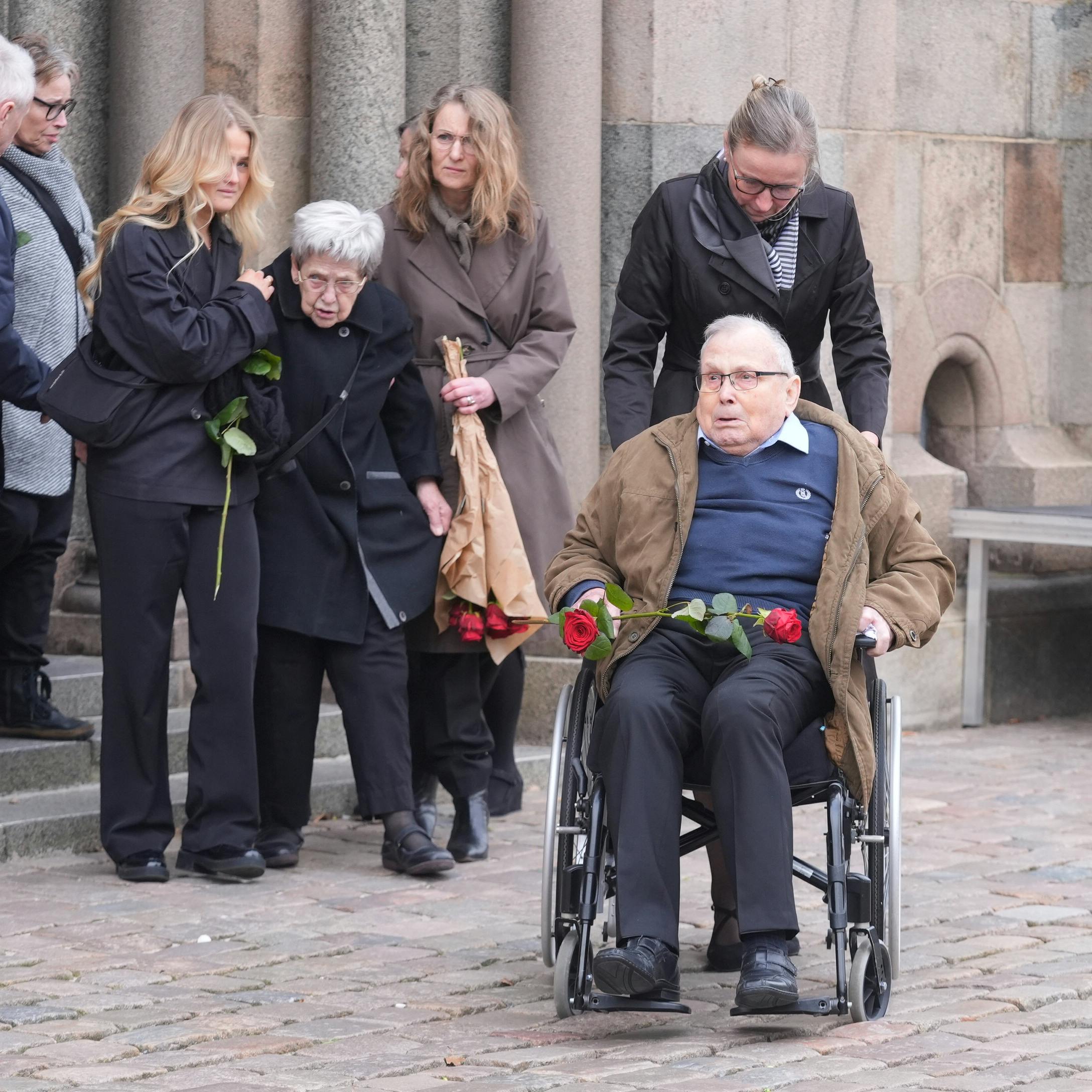 STRAX - STRAX - STRAXBilledet er sendt direkte fra kameraet, derfor er det ikke billedbehandlet. Skal ikke anvendes til printFOTO: HANNE JUUL/ ALLER FOTO & VIDEO