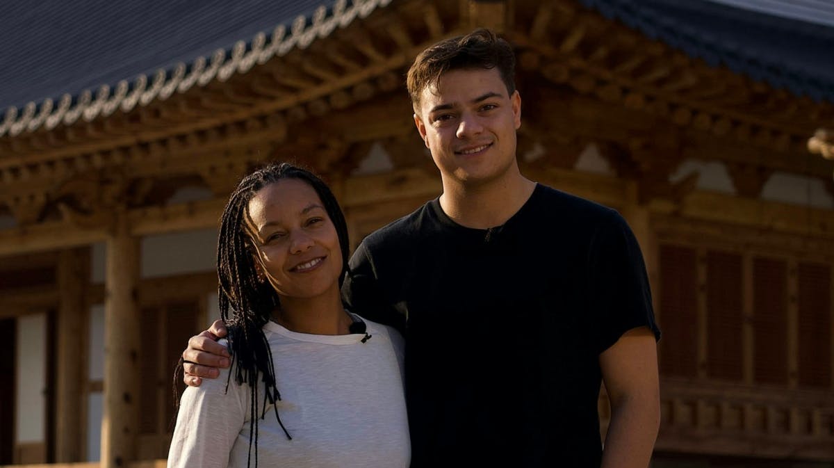 Mariam og Malik fra "Først til verdens ende". 