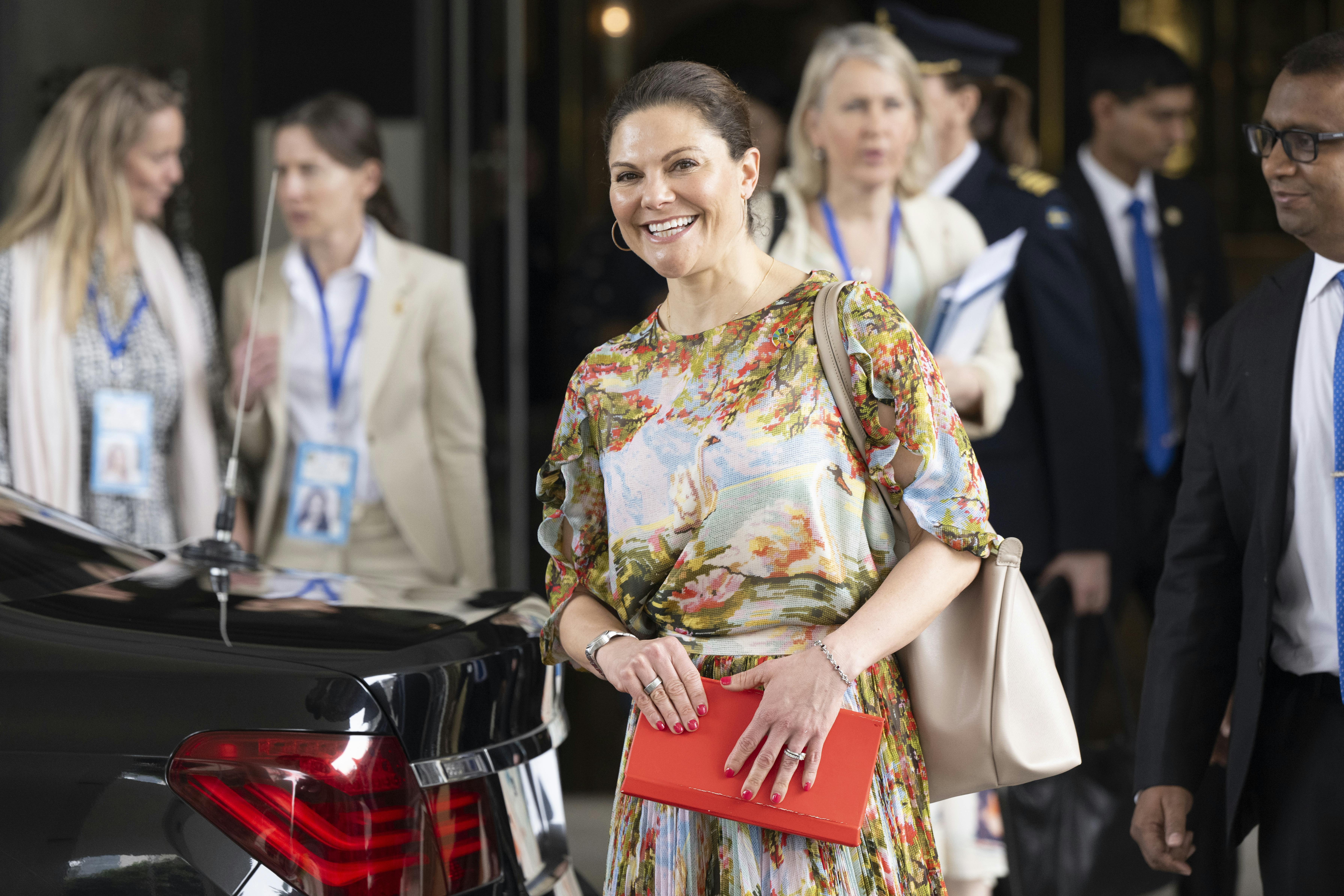 Crown Princess Victoria visits the Foreign Service Academy in Dhaka, Bangladesh, on March 18, 2024, and is shown how Bangladesh uses digital solutions as a way to increase service in society. HRH Crown Princess Victoria of Sweden visits Bangladesh in her role as a UNDP Goodwill Ambassador on March 18-22, 2024. Photo: Henrik Montgomery / TT / code 10060