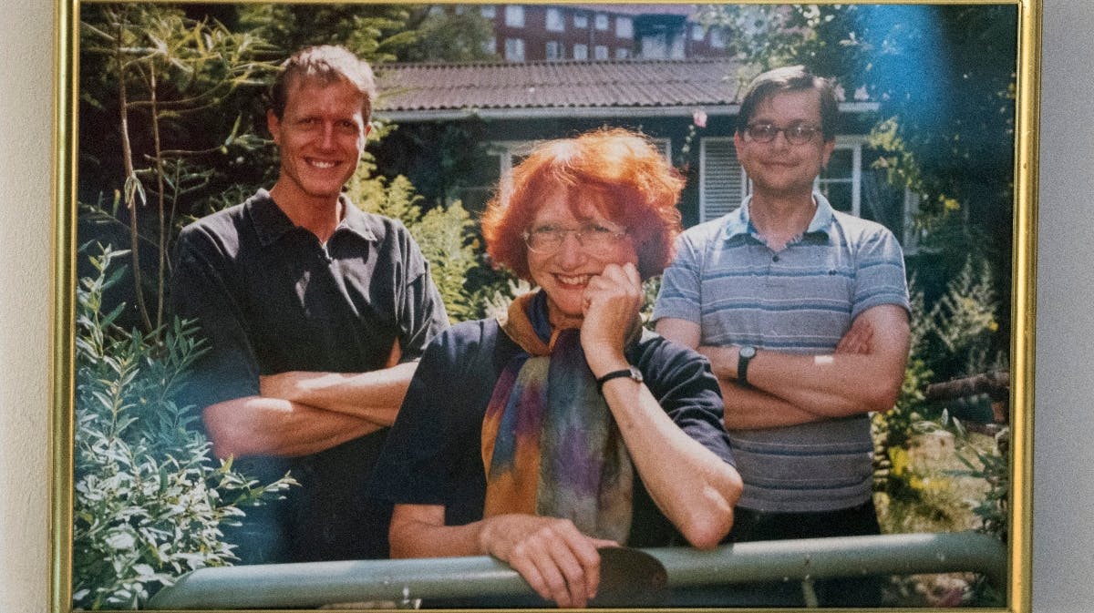 Jytte Abildstrøm med sine to sønner, Peter Mygind (t.v.) og Lars Mygind.